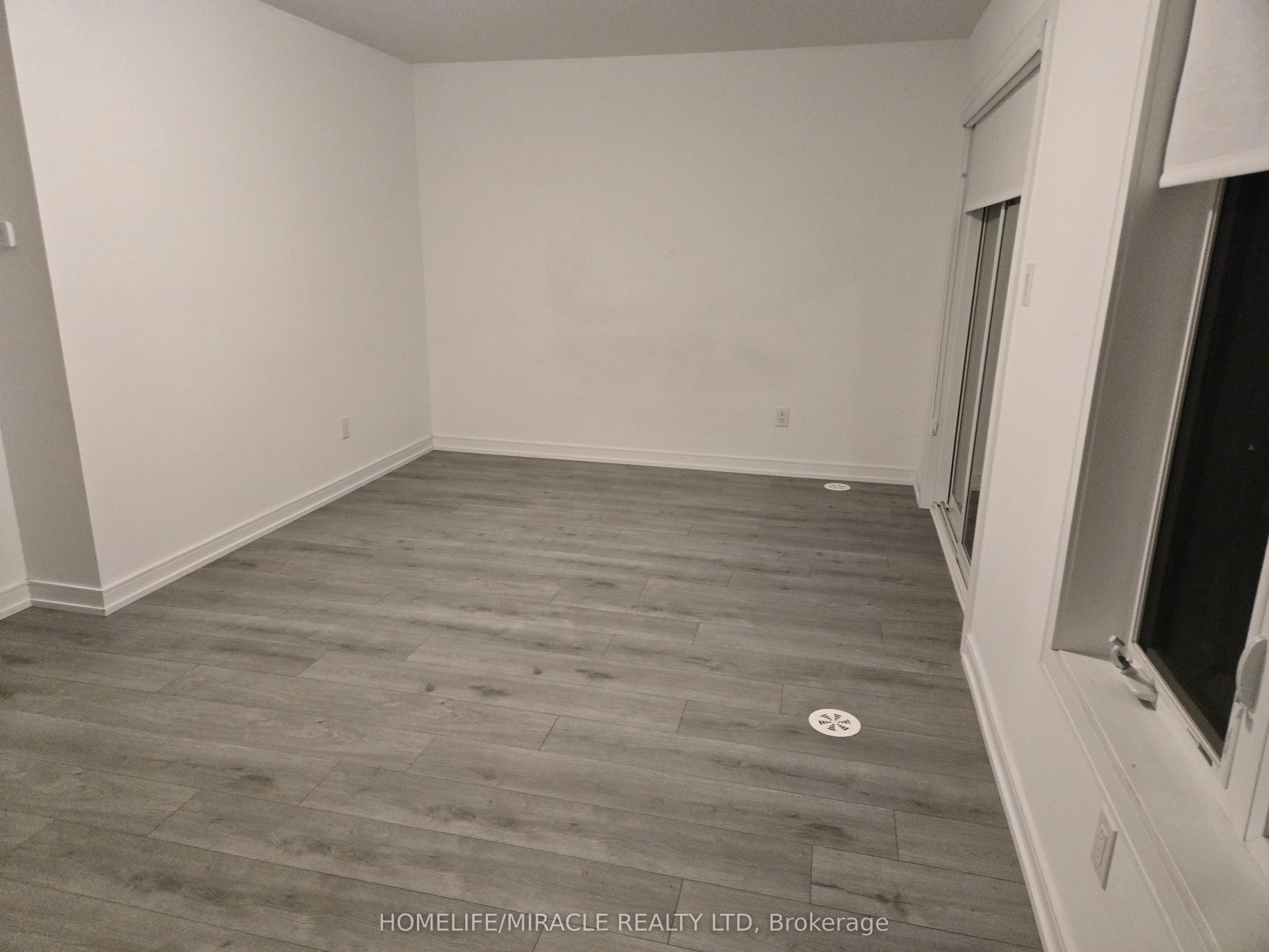 52 Blue Forest Crescent Property Photo 10