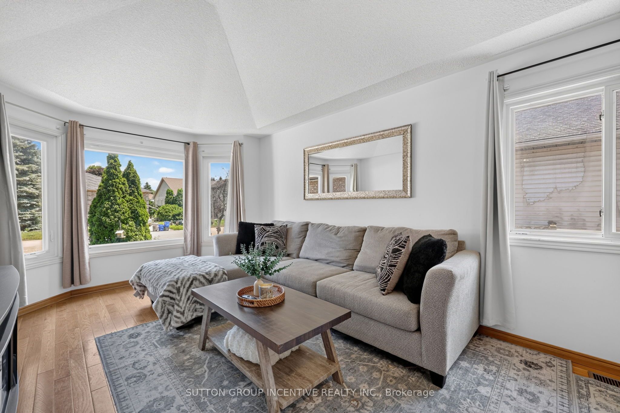 6 Riverdale Drive Property Photo 6