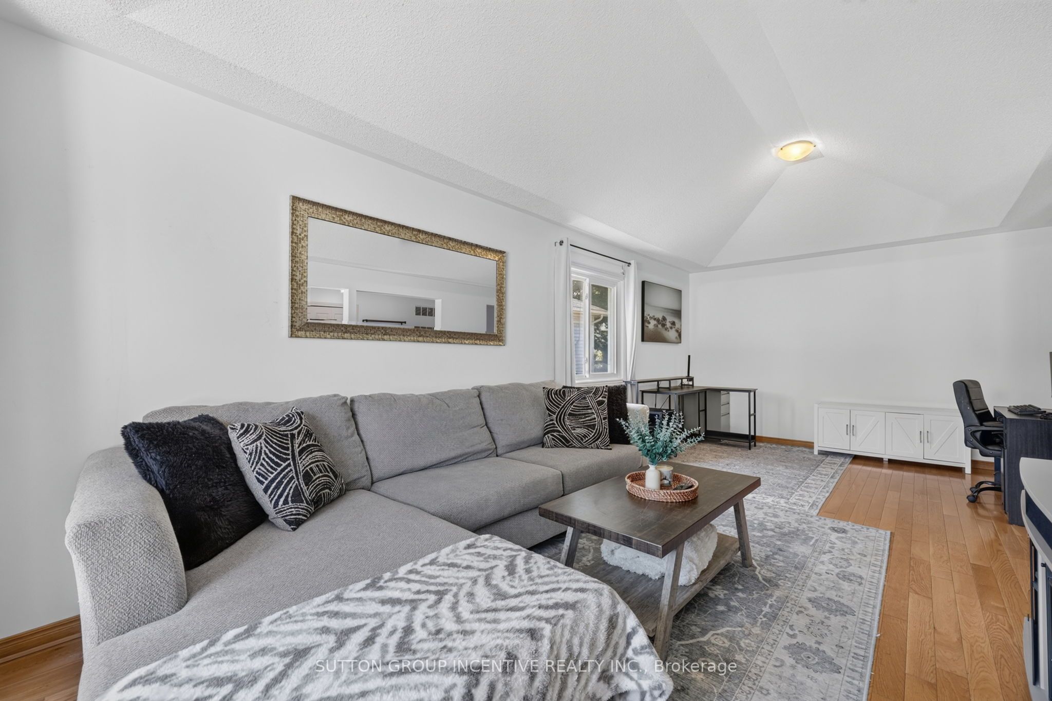 6 Riverdale Drive Property Photo 10