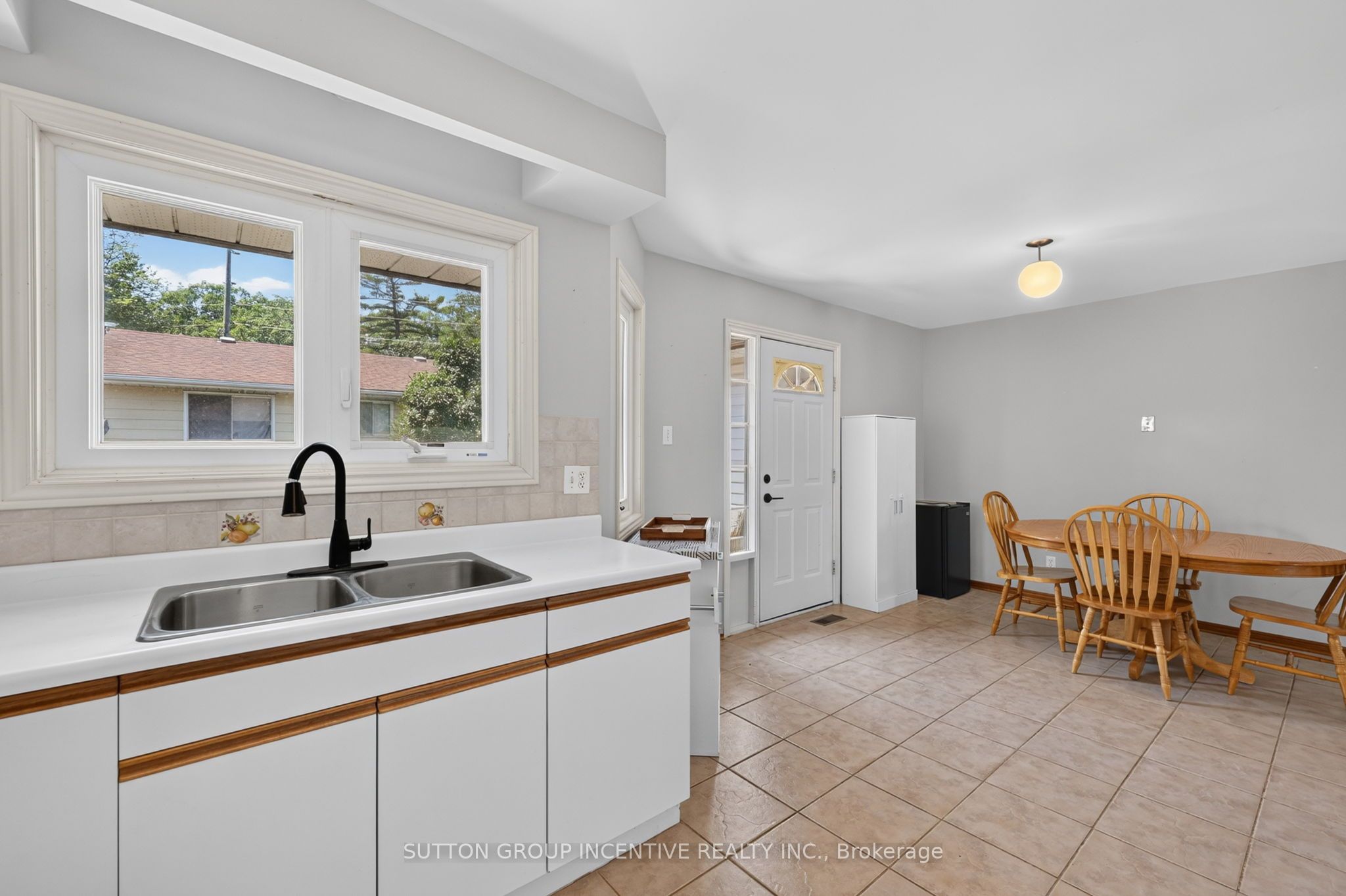 6 Riverdale Drive Property Photo 16