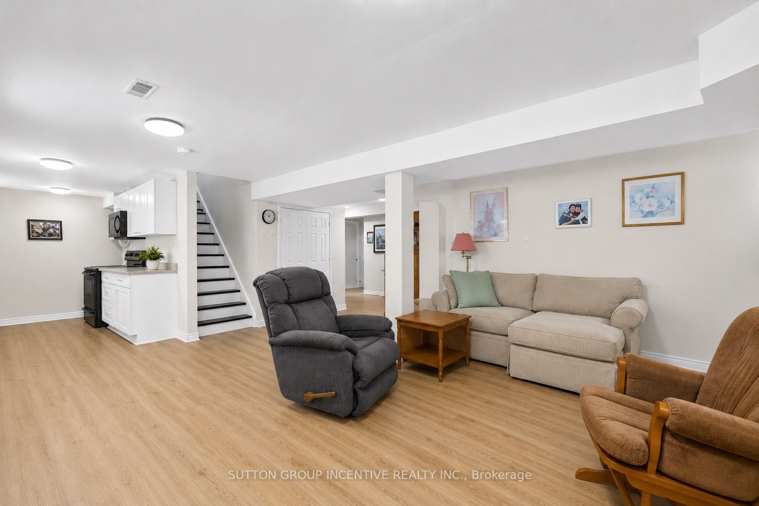 6 Riverdale Drive Property Photo 23