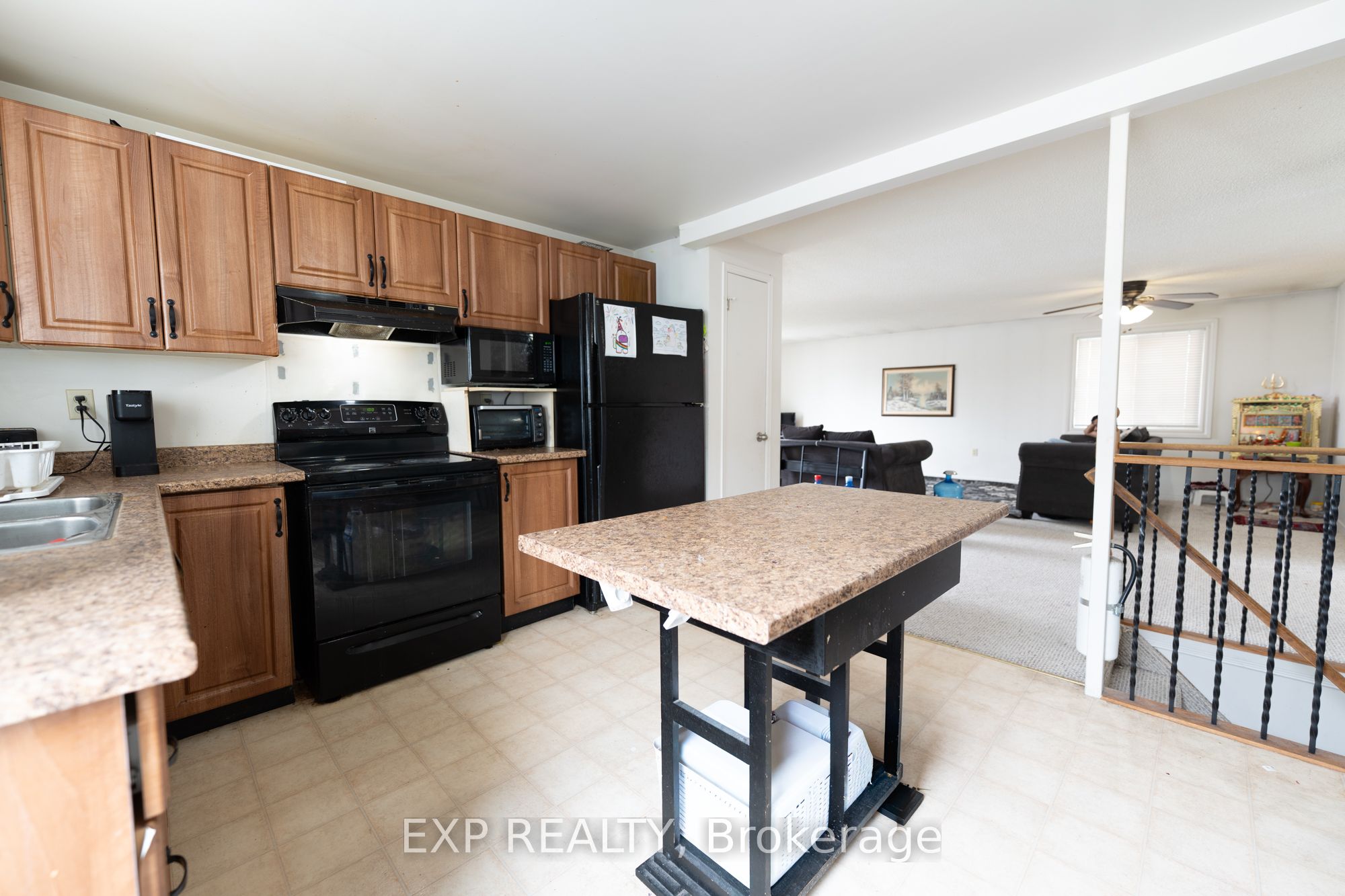 6 Hickling Trail Property Photo 11