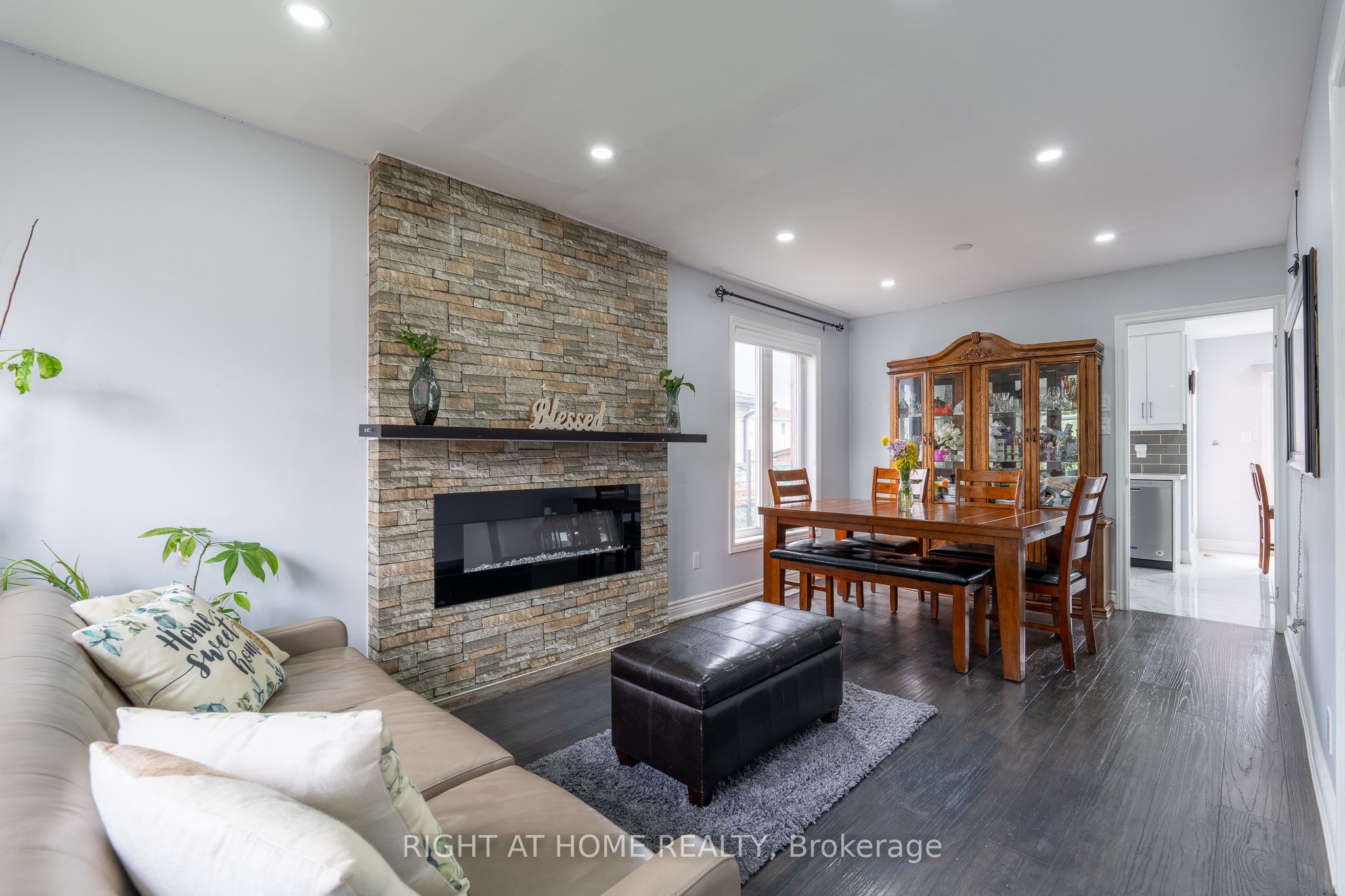 19 Cardinal Street Property Photo 9