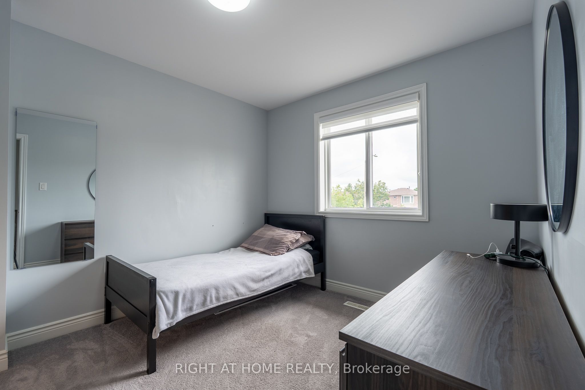19 Cardinal Street Property Photo 33
