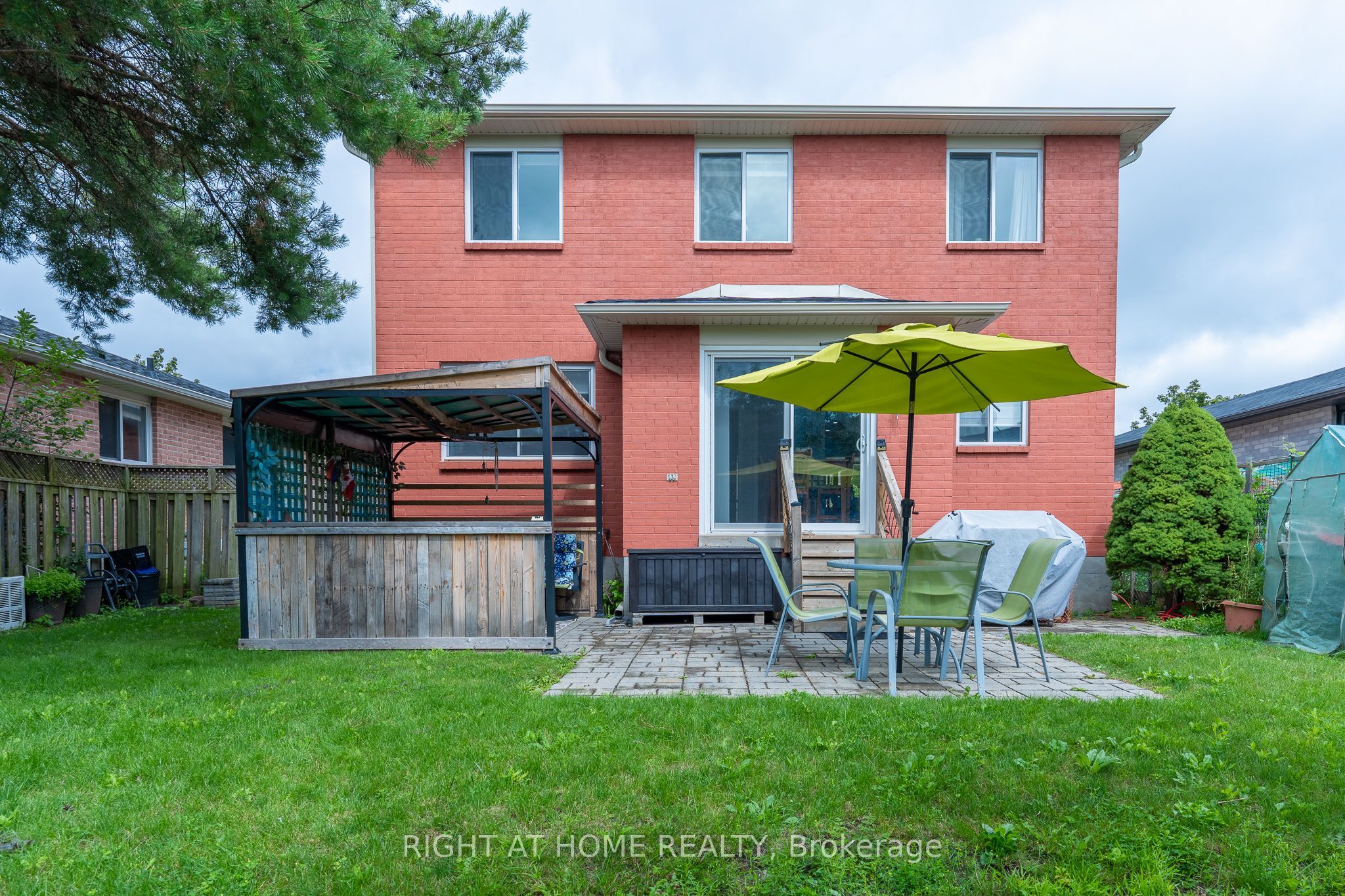 19 Cardinal Street Property Photo 43