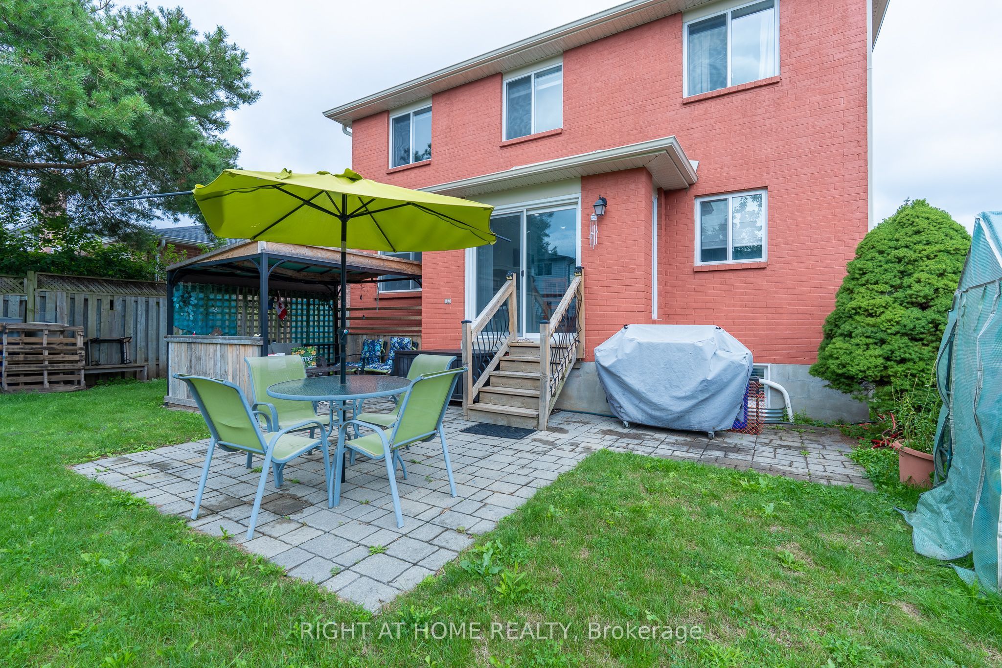 19 Cardinal Street Property Photo 45