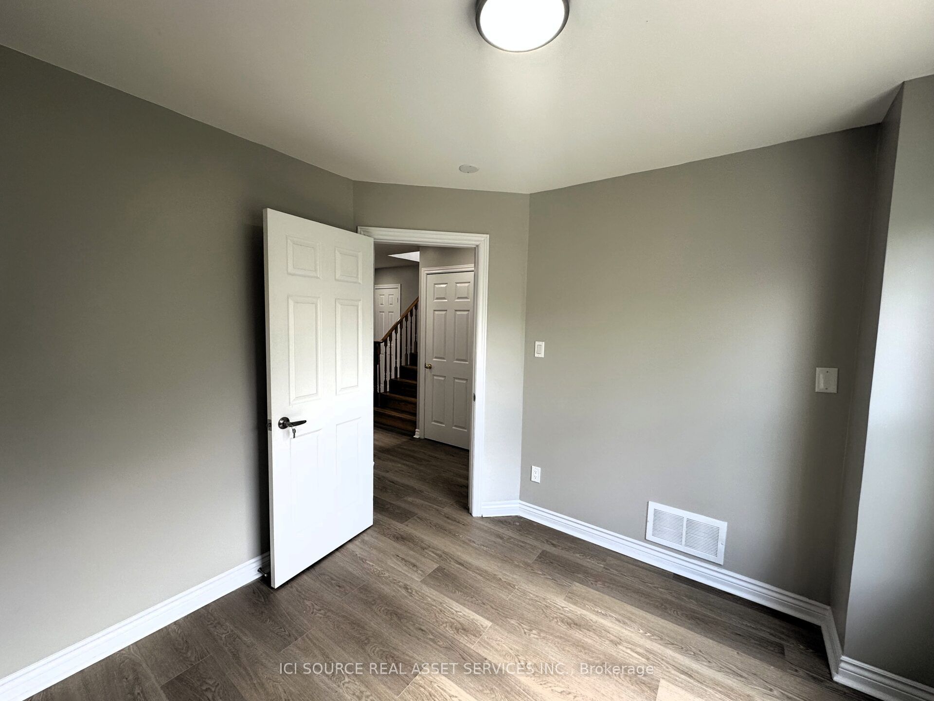 67 Russell Hill Drive Main Property Photo 12