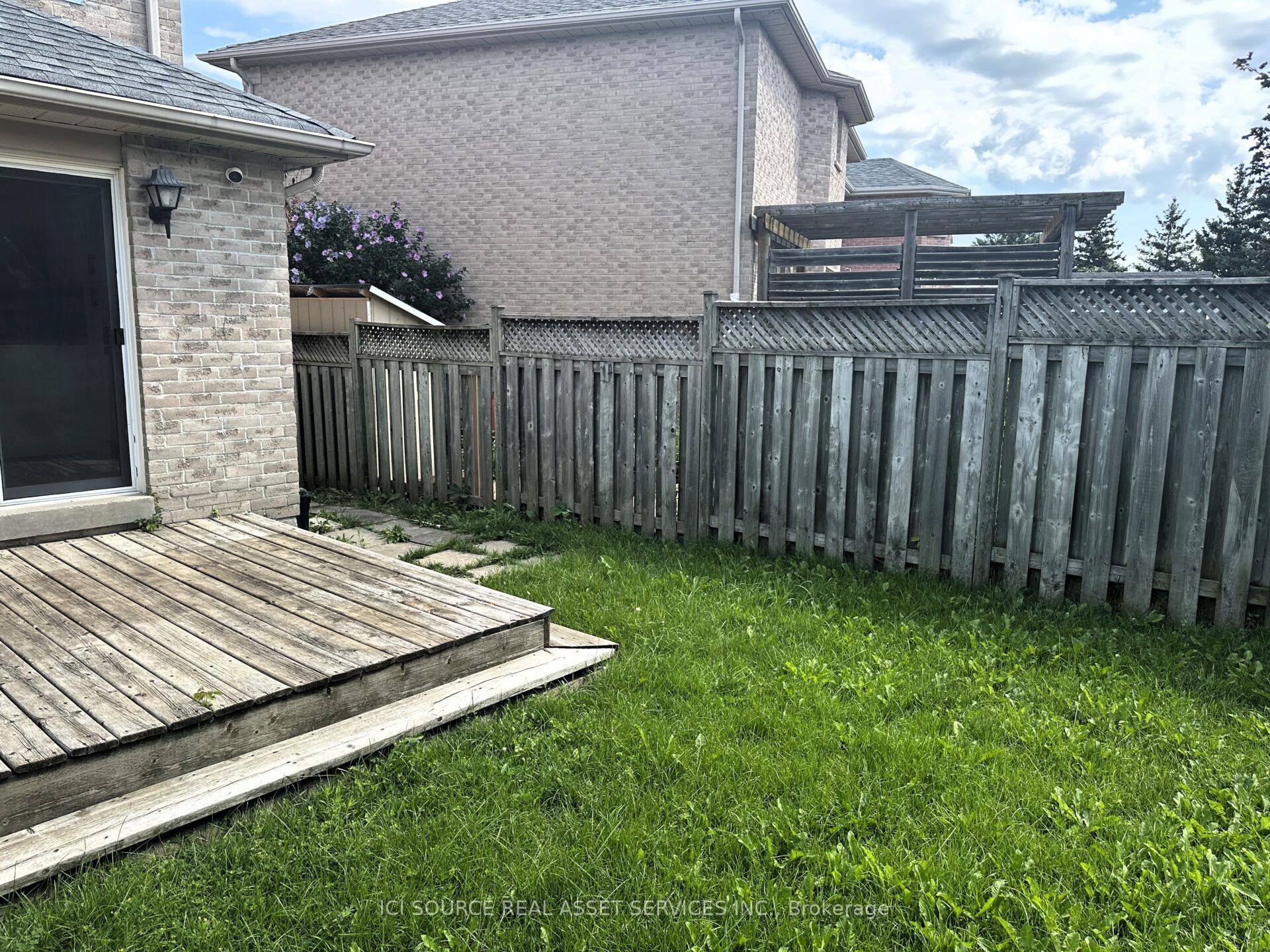 67 Russell Hill Drive Main Property Photo 29