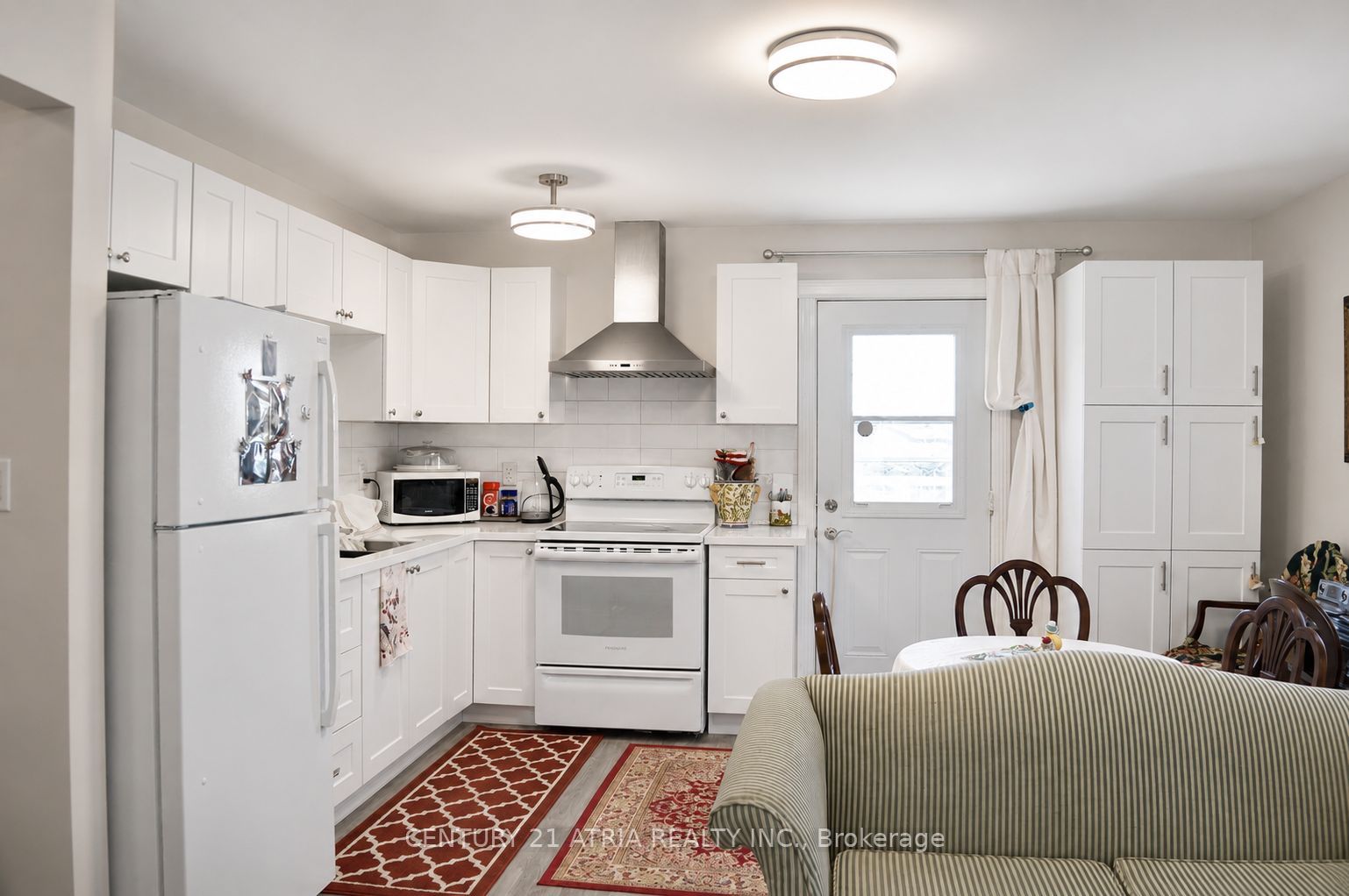 172 William Street Property Photo 4