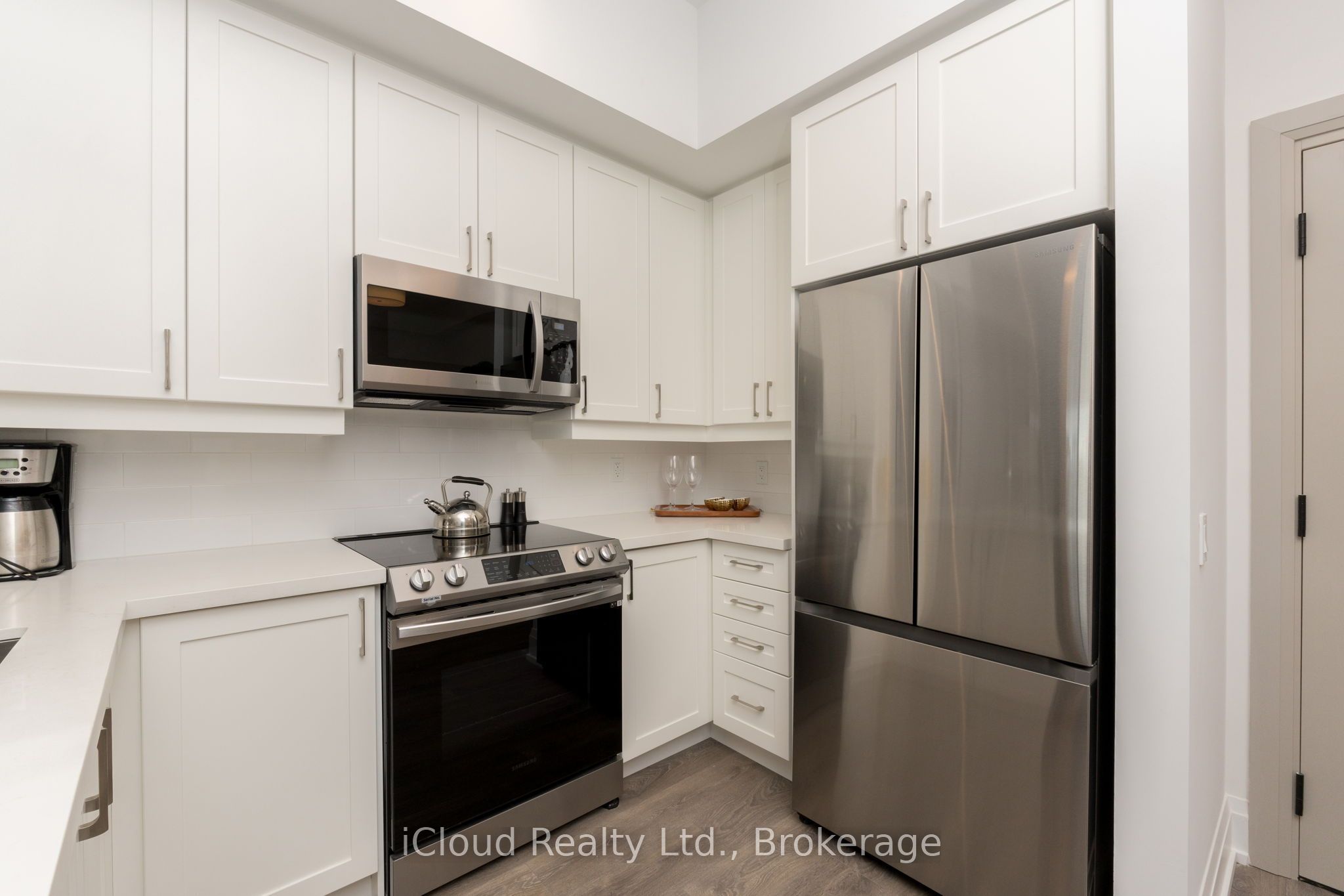 1 Hume Street 422 Property Photo 10