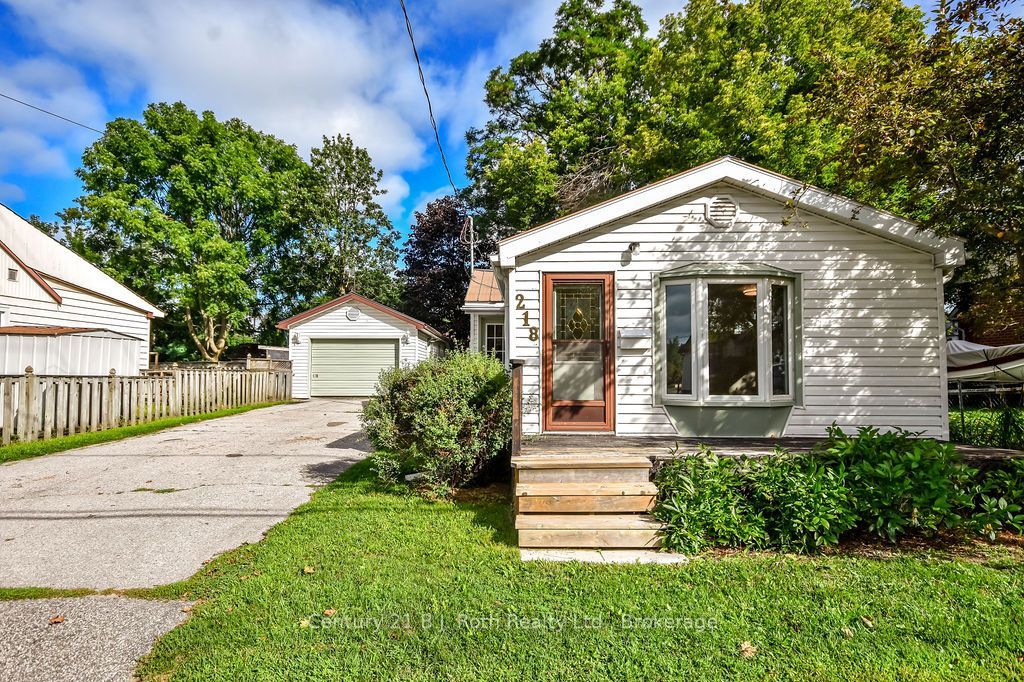 218 James Street E
