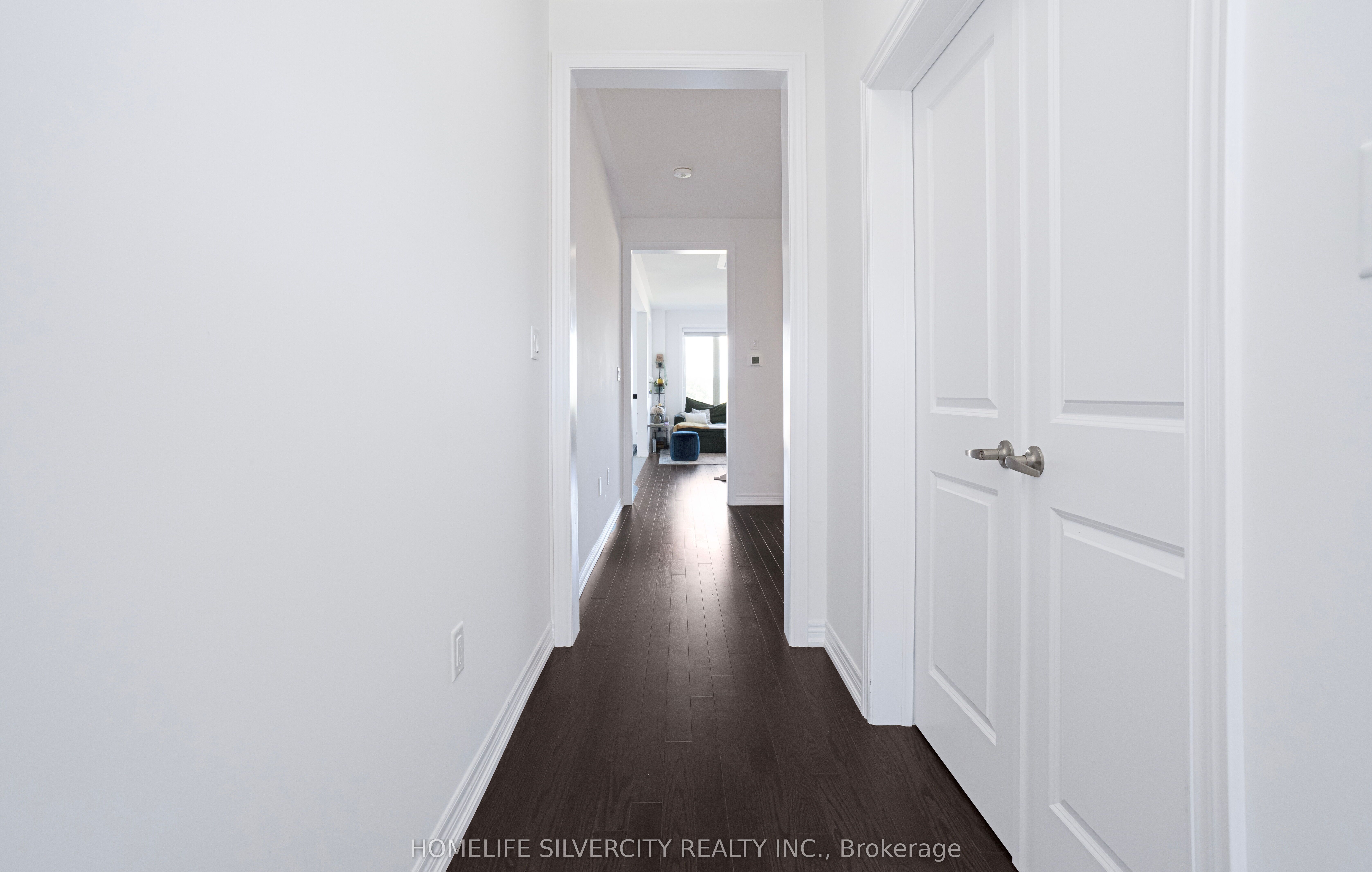 12 Kingsbury Trail Property Photo 8