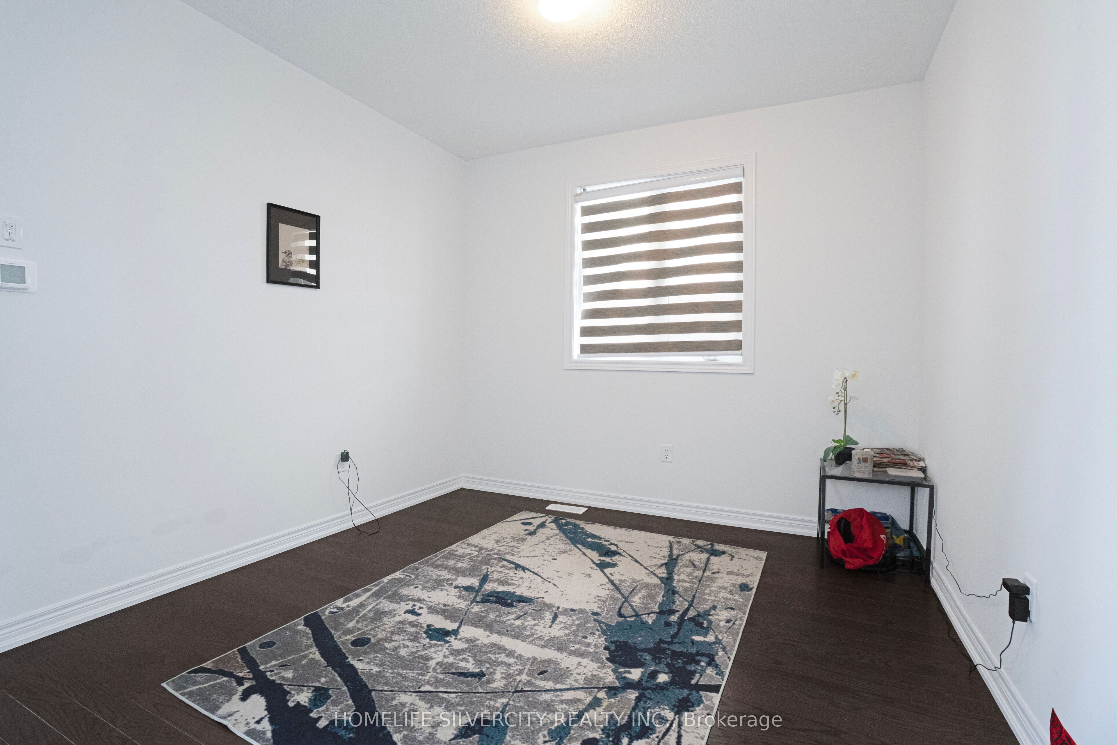 12 Kingsbury Trail Property Photo 11