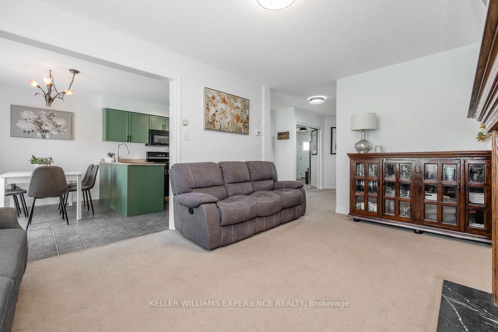 27 Michelle Drive Property Photo 12