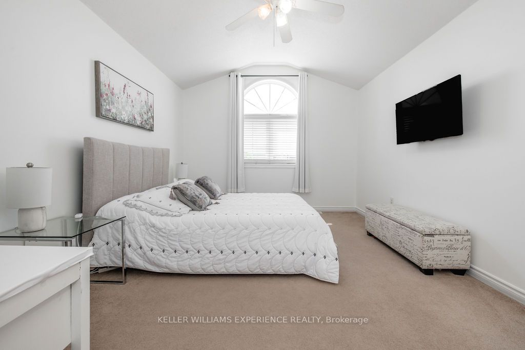 27 Michelle Drive Property Photo 16
