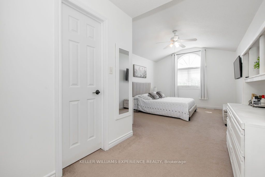27 Michelle Drive Property Photo 17