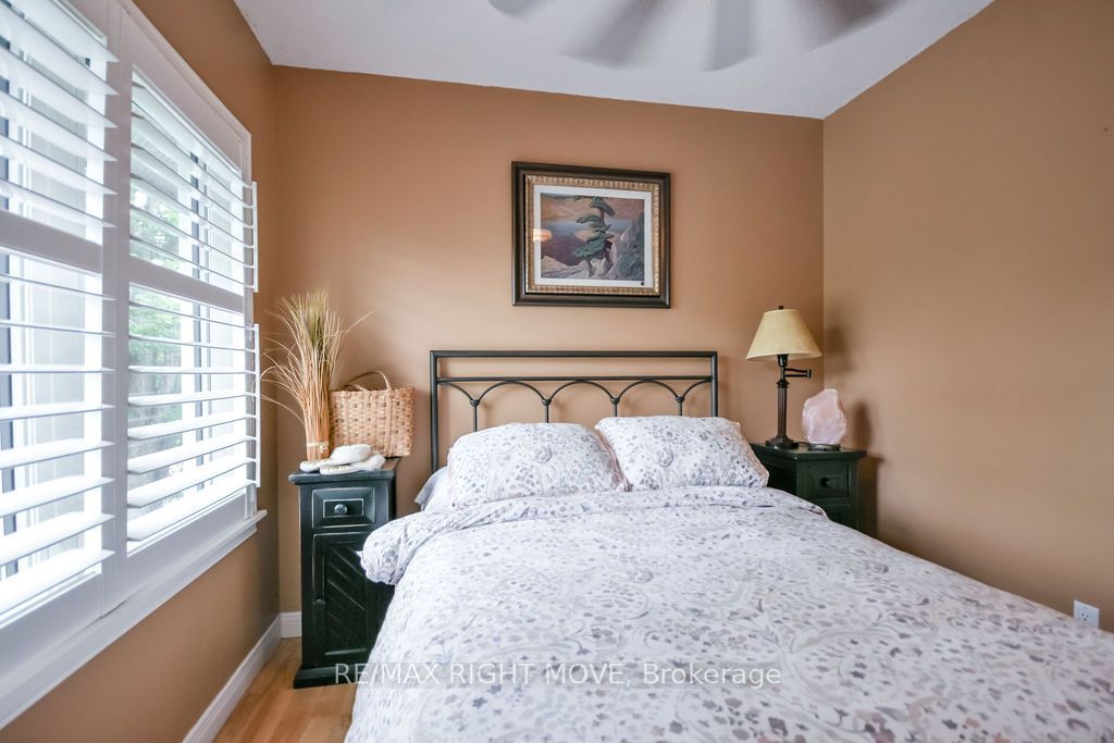 2640 Westshore Crescent Property Photo 32