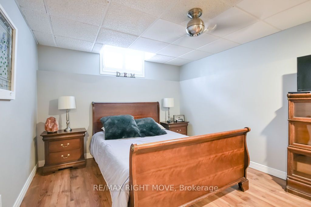 2640 Westshore Crescent Property Photo 40