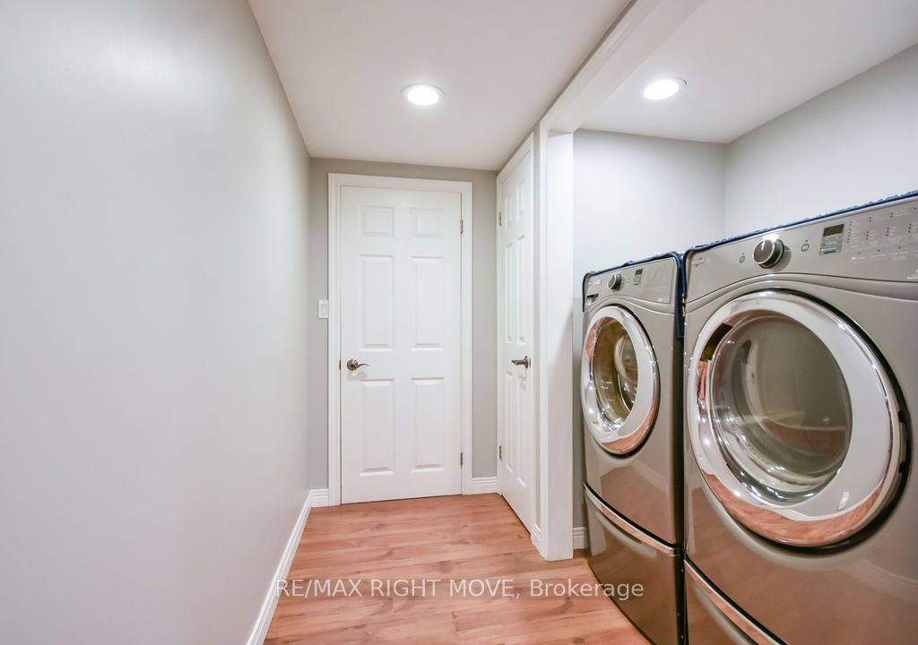 2640 Westshore Crescent Property Photo 43