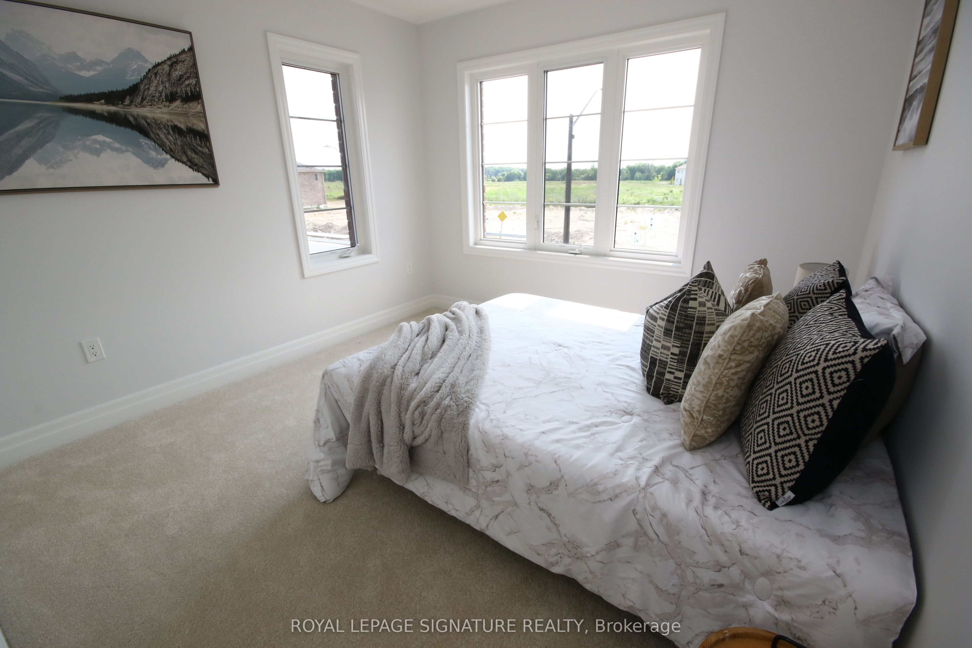 131 Union Boulevard Property Photo 17