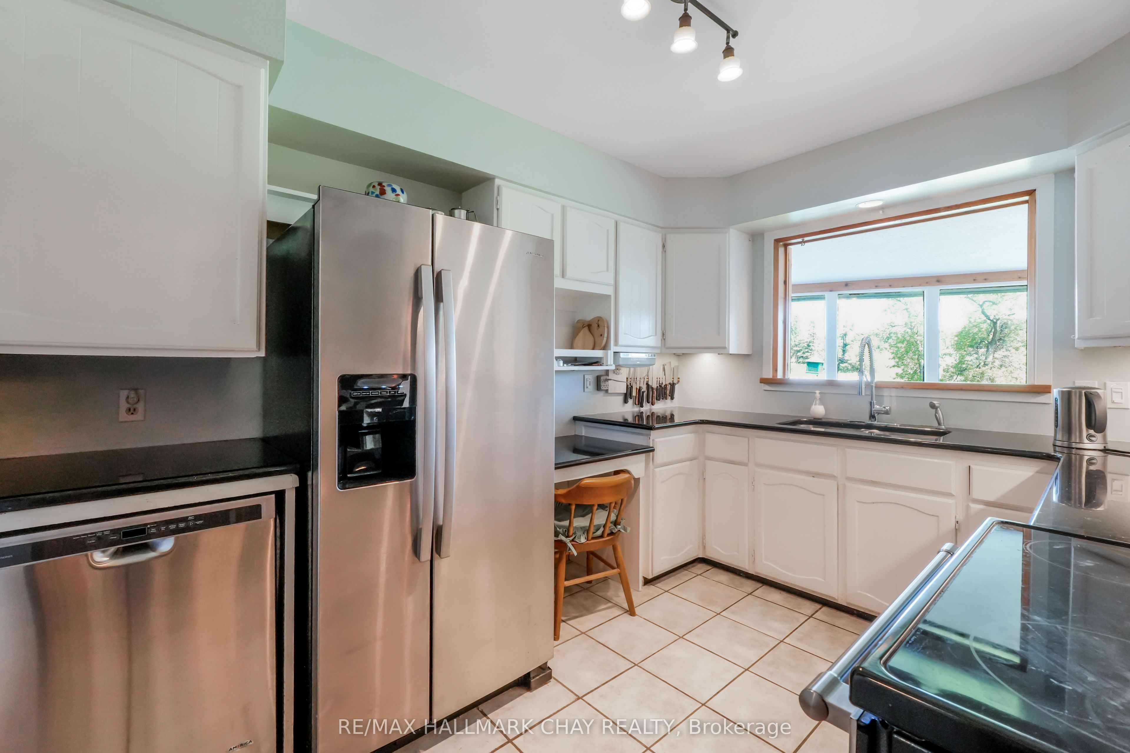 4108 Canal Road Property Photo 10