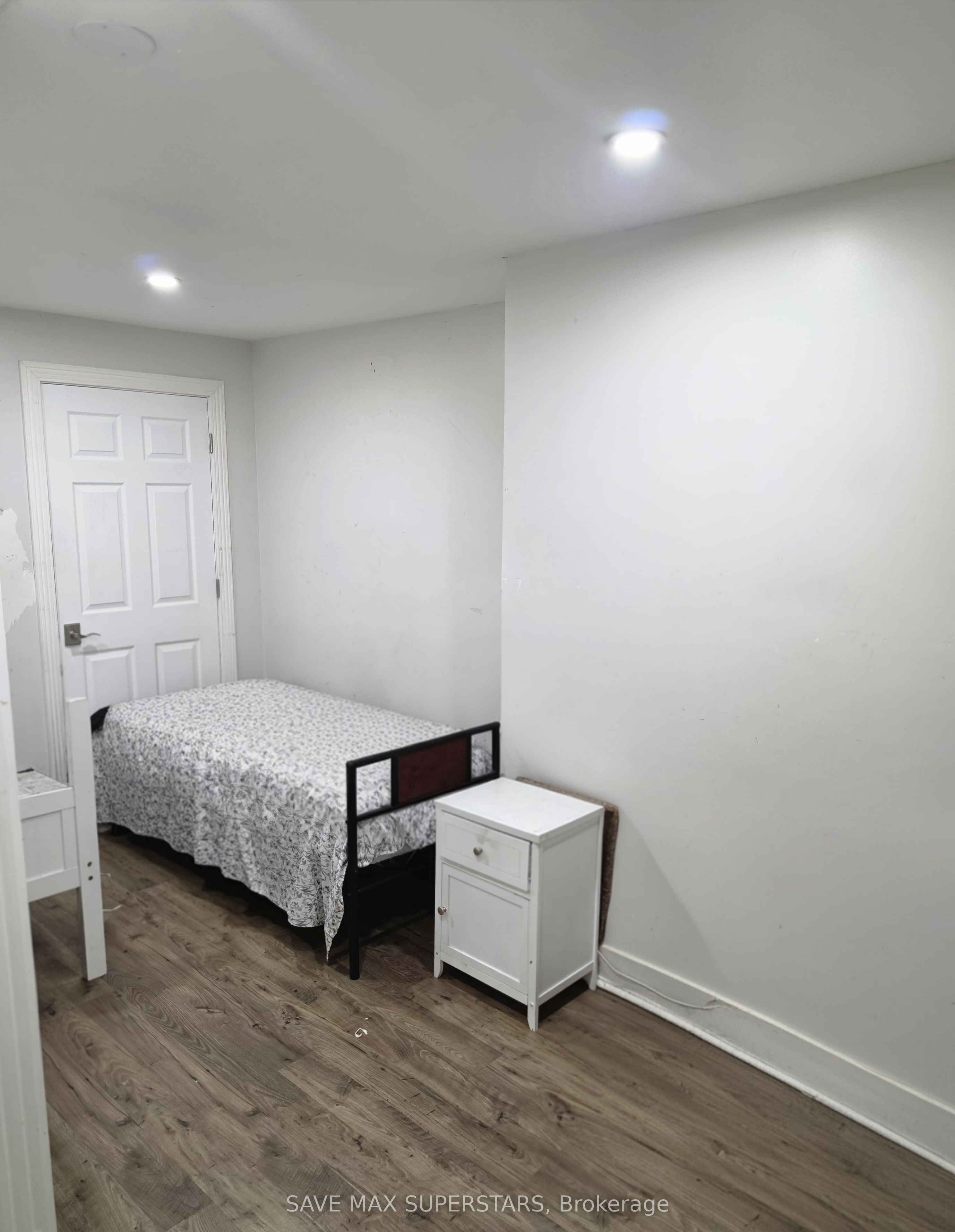 133 The Queensway Way Lower Property Photo 12