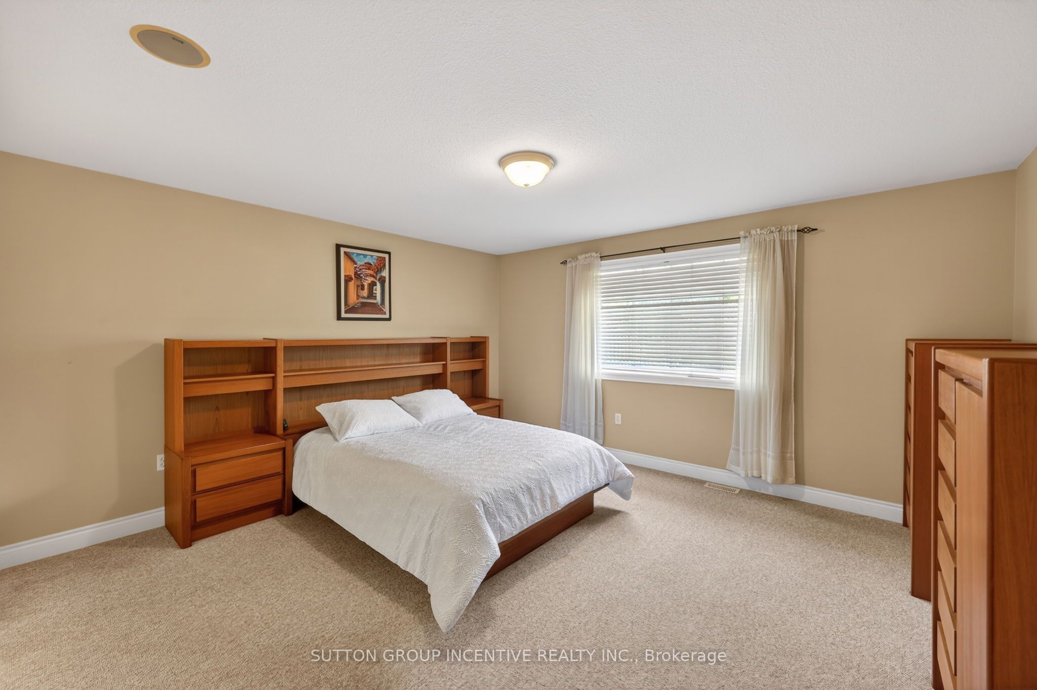 101 Lion's Gate Boulevard Property Photo 21