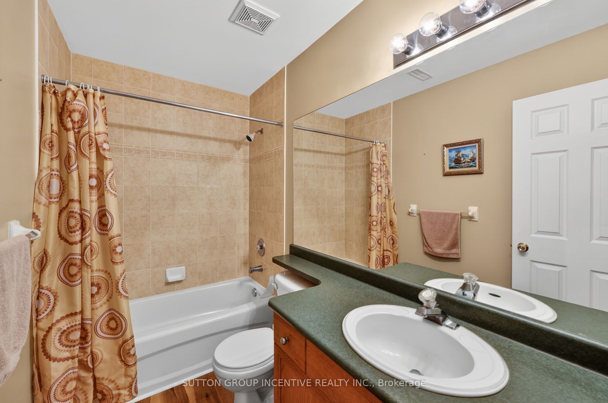 101 Lion's Gate Boulevard Property Photo 34