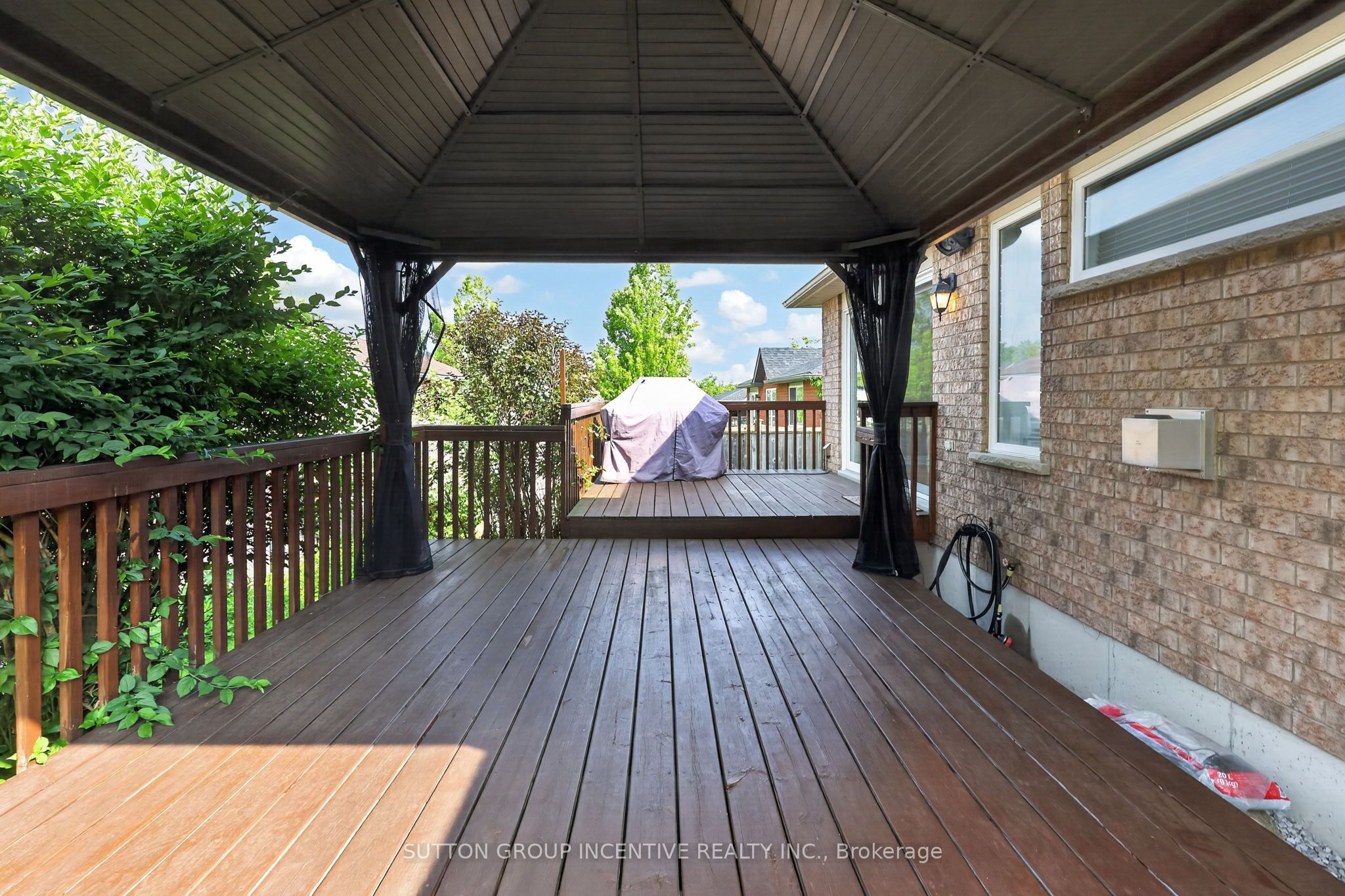 101 Lion's Gate Boulevard Property Photo 36
