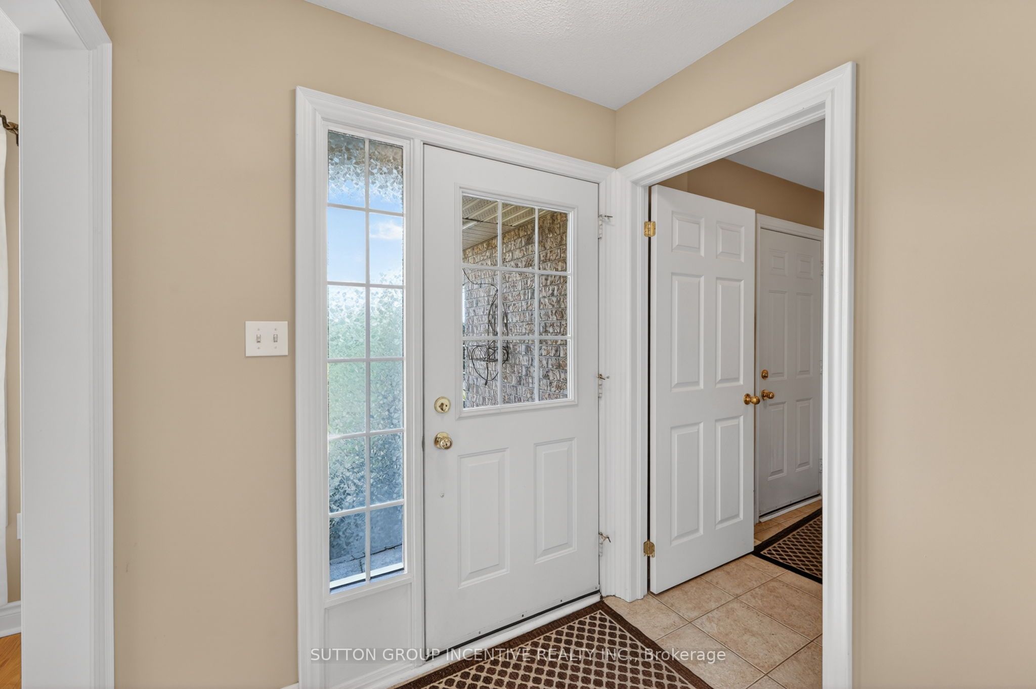 101 Lion's Gate Boulevard Property Photo 40
