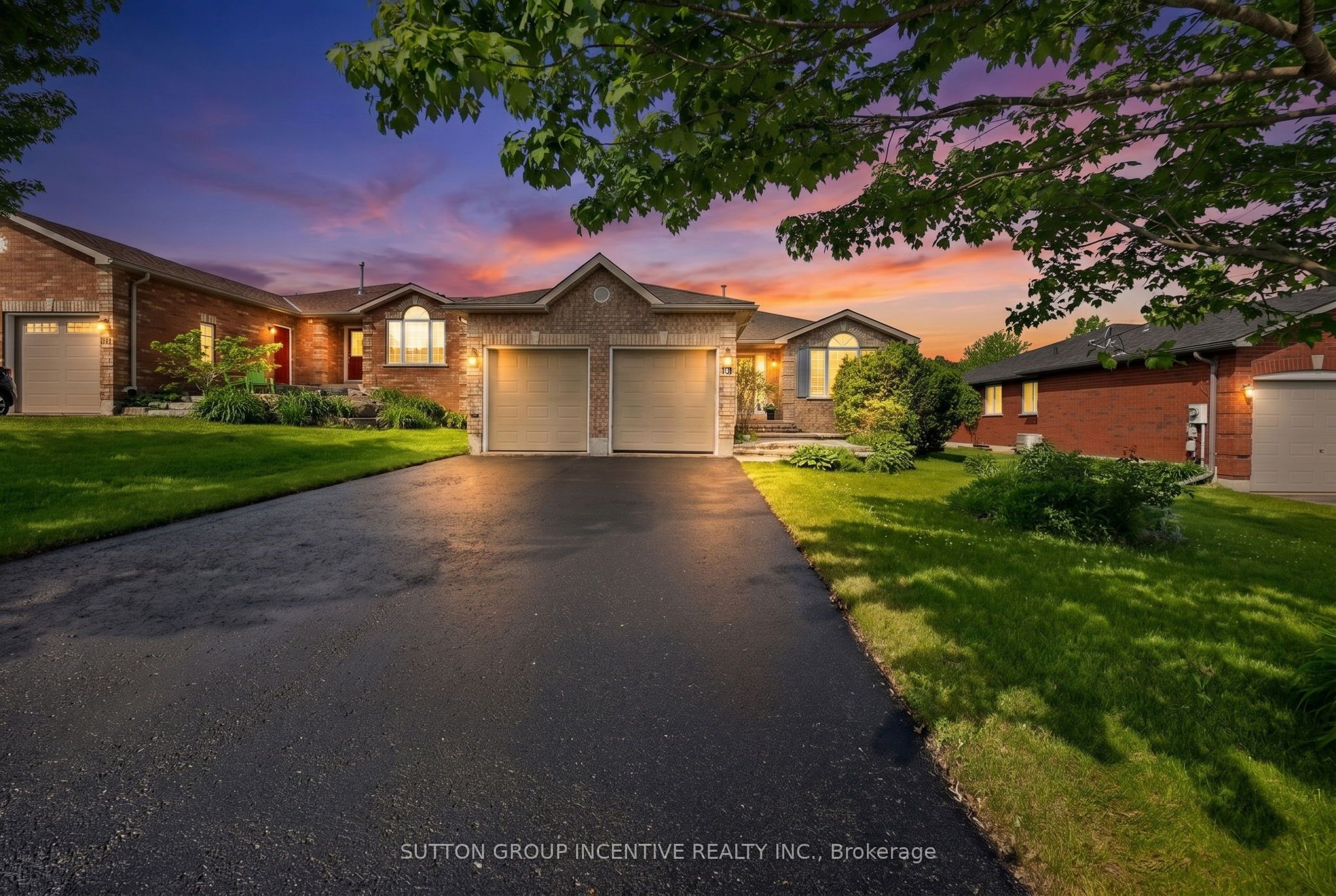 101 Lion's Gate Boulevard Property Photo 49