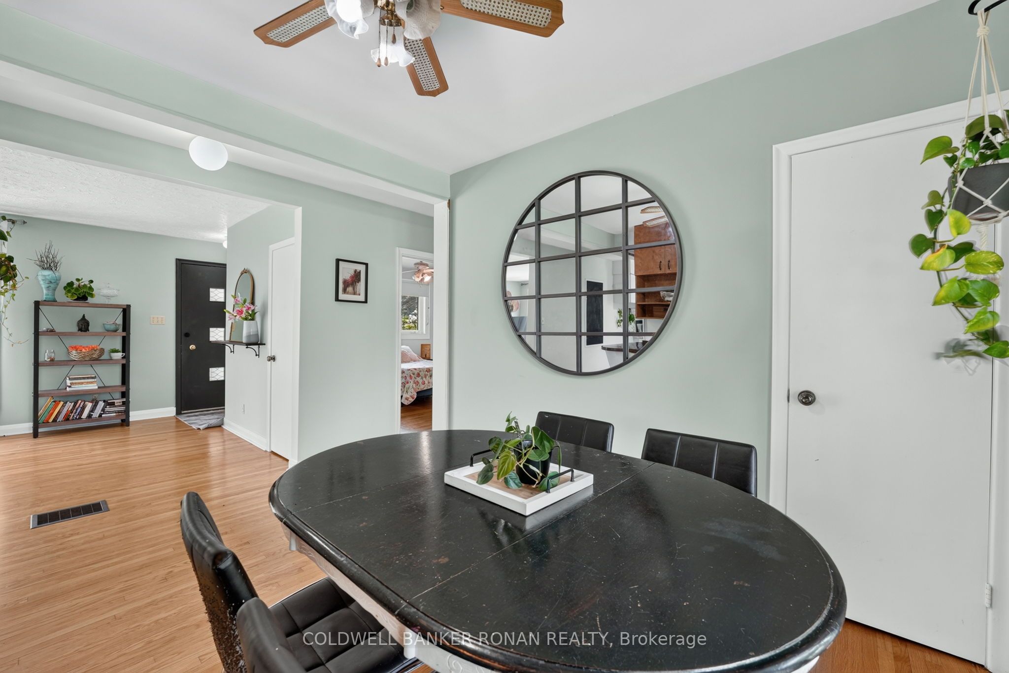 9 Vine Street Property Photo 17