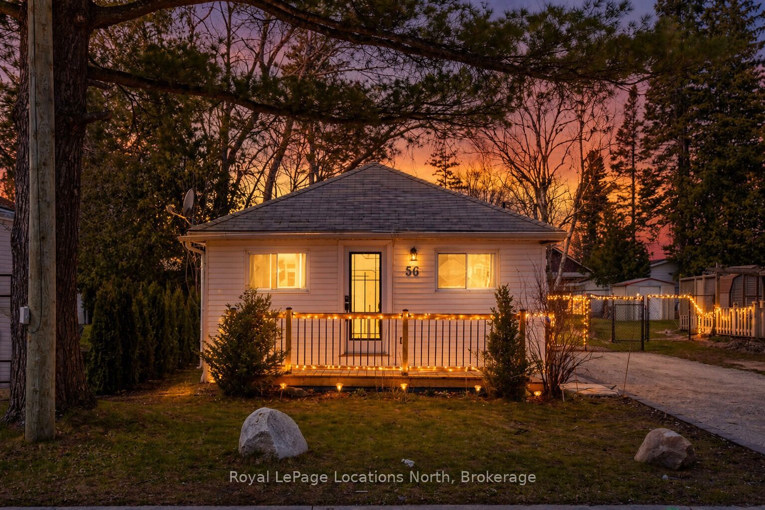 56 68th Street N Property Photo 2