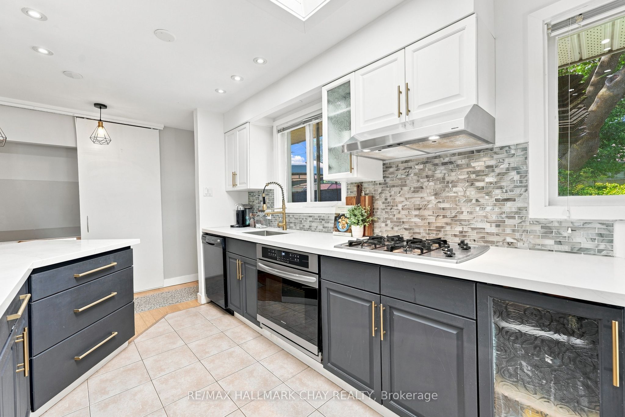 30 Harding Avenue Property Photo 8
