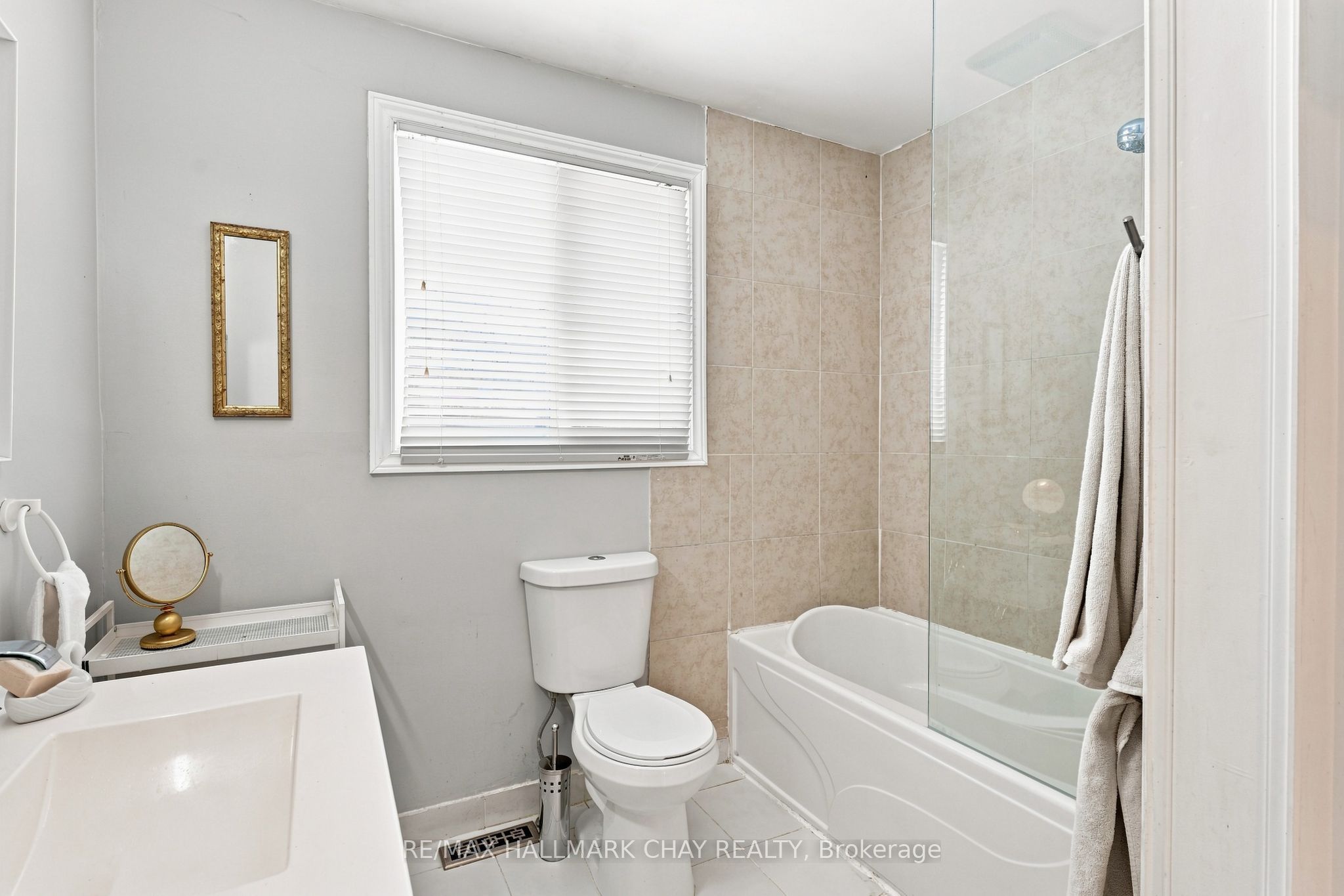 30 Harding Avenue Property Photo 11