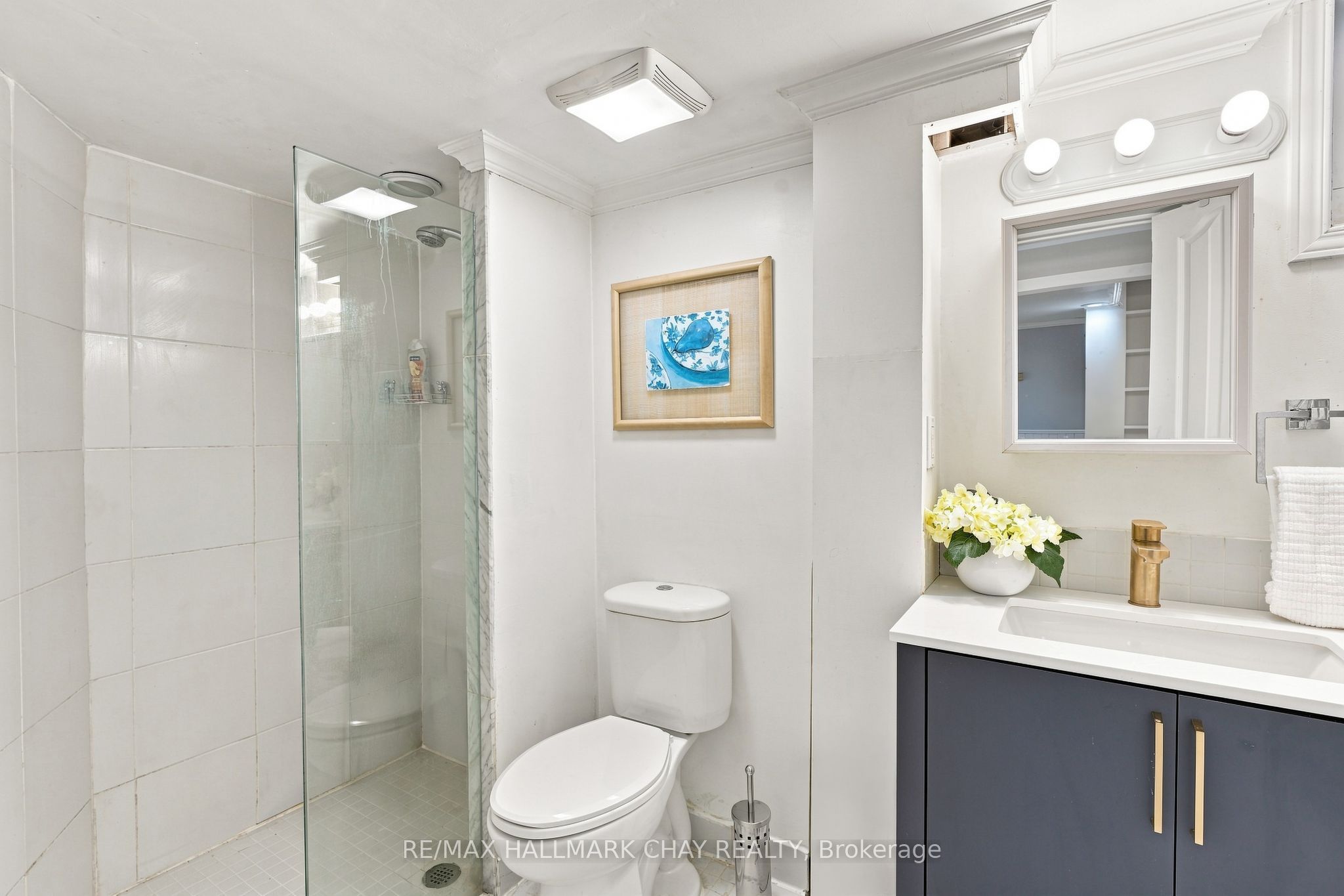 30 Harding Avenue Property Photo 16