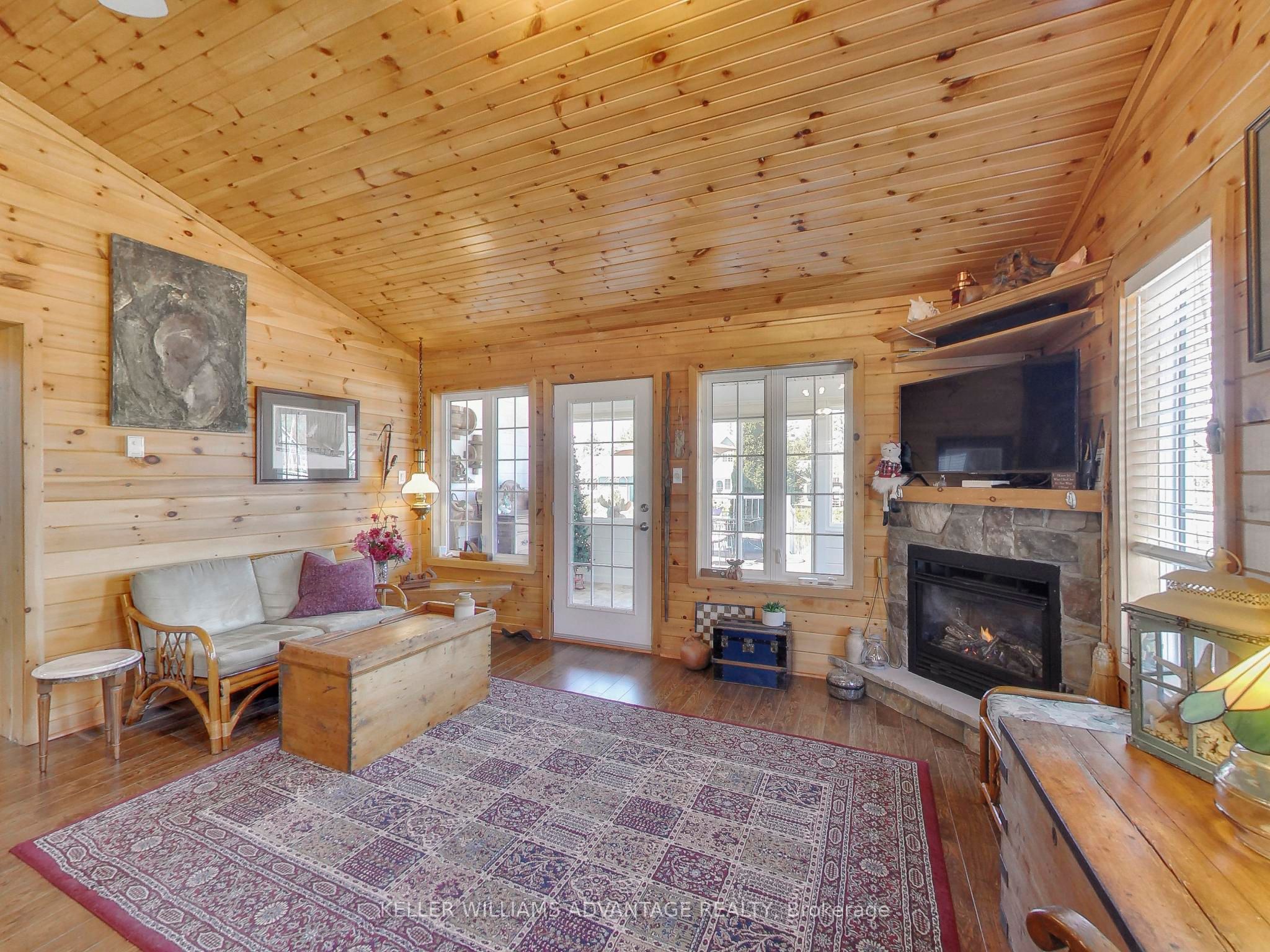 48 Madawaska Trail Property Photo 14