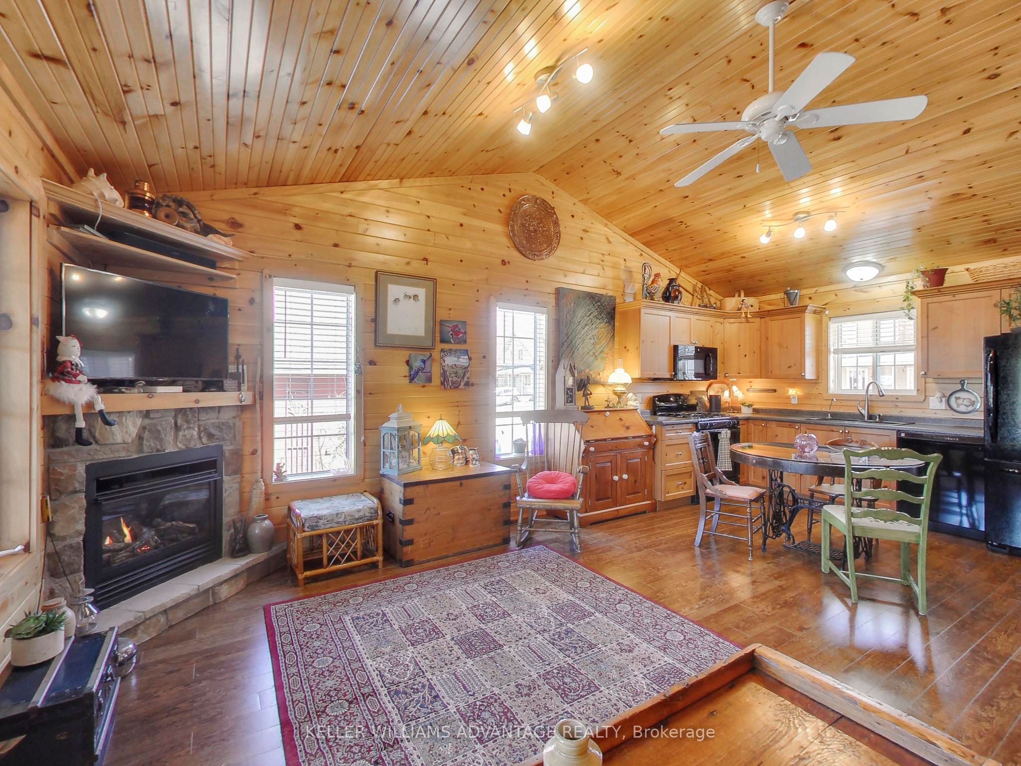 48 Madawaska Trail Property Photo 16