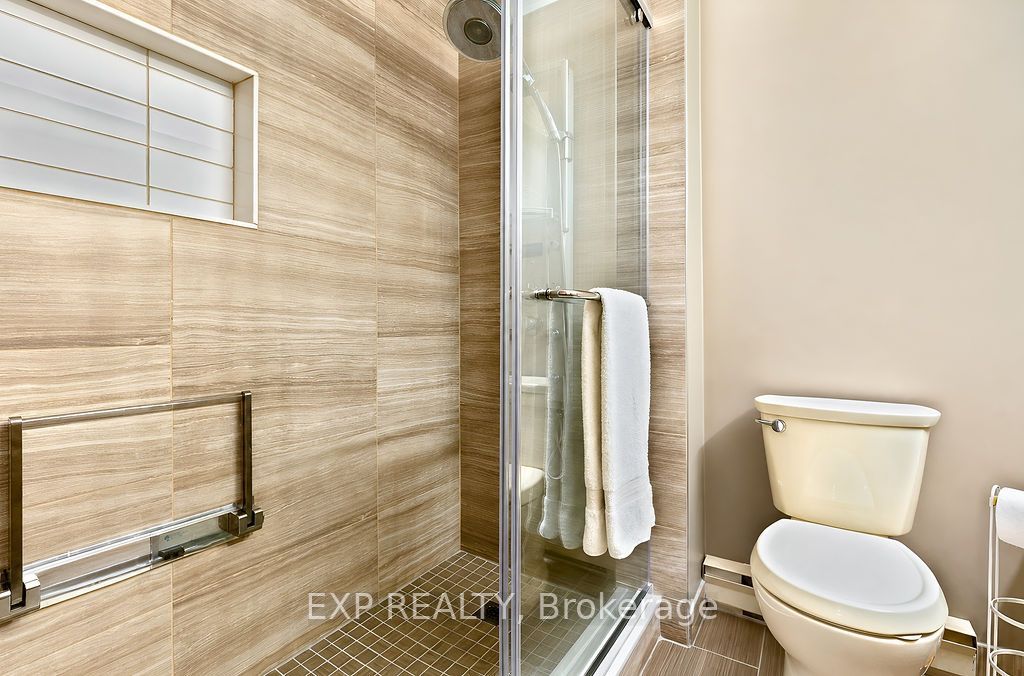 576 Oxbow Crescent 16 Property Photo 22