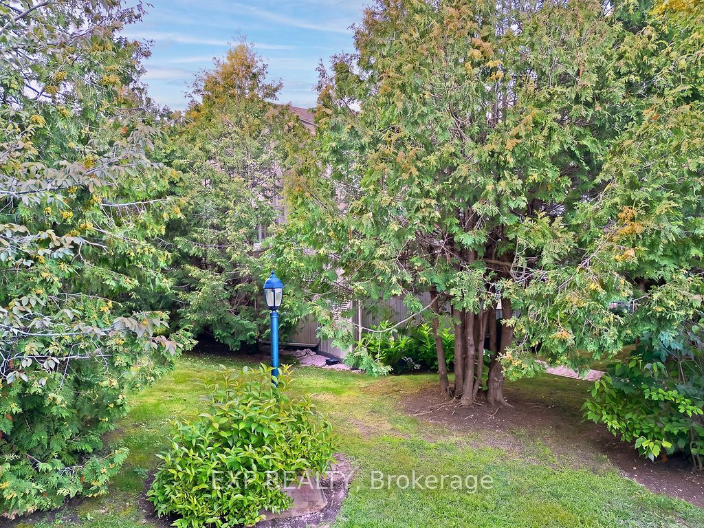 576 Oxbow Crescent 16 Property Photo 27