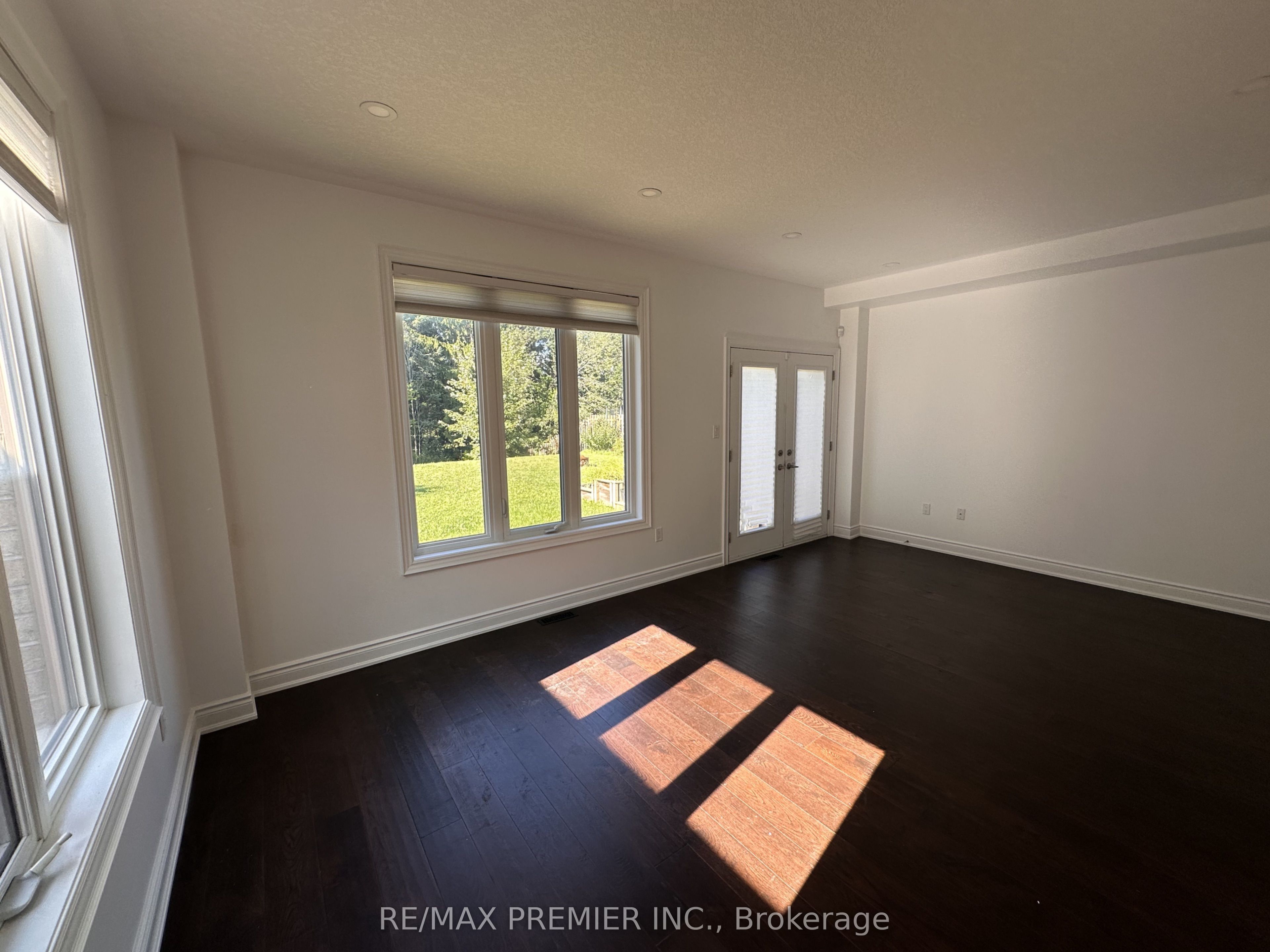 201 Alva Street Property Photo 9