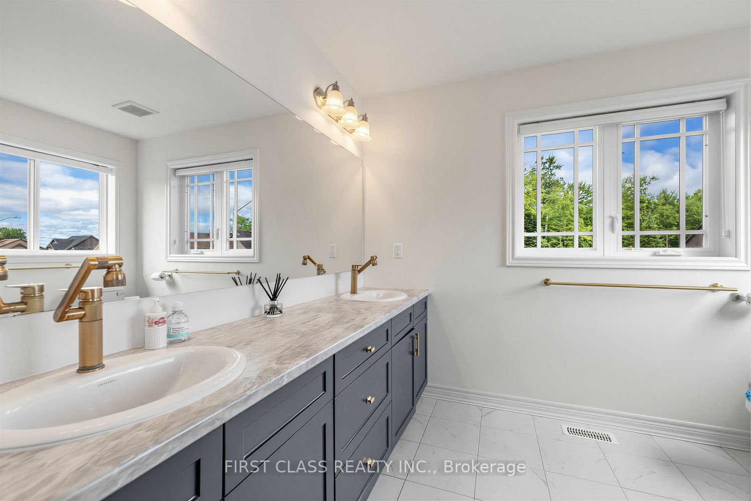 2 Pennell Drive Property Photo 22