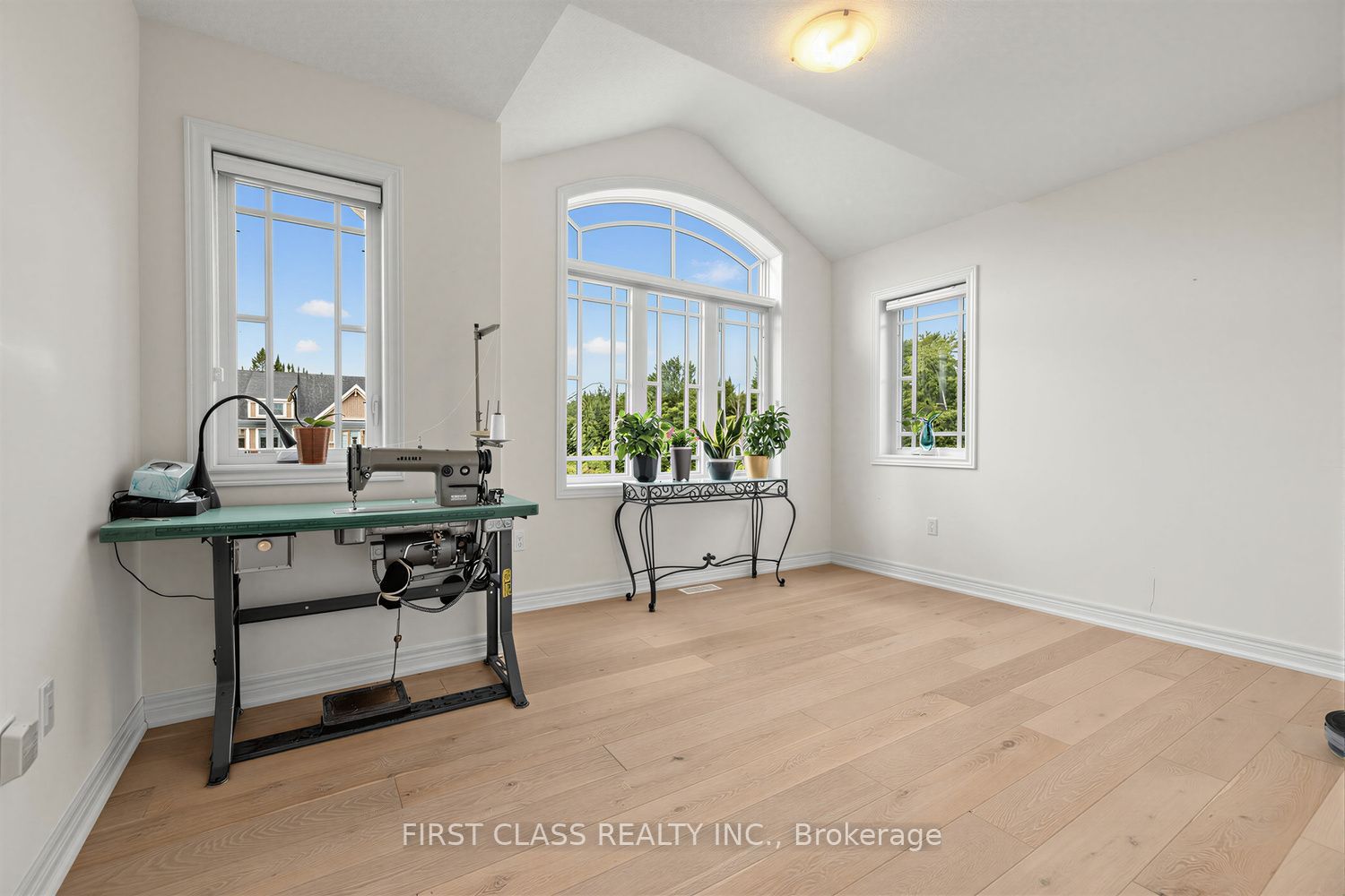 2 Pennell Drive Property Photo 26