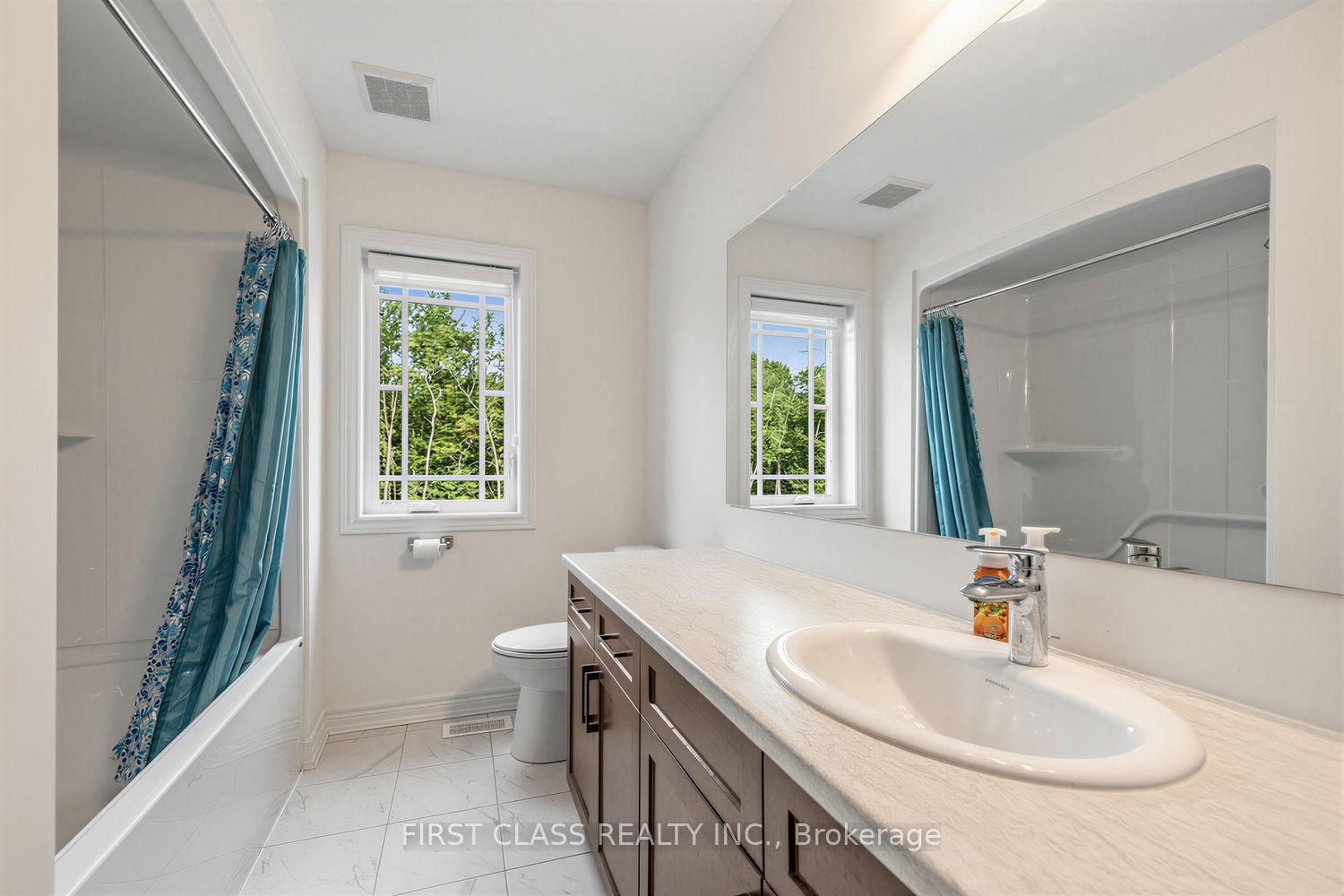 2 Pennell Drive Property Photo 27