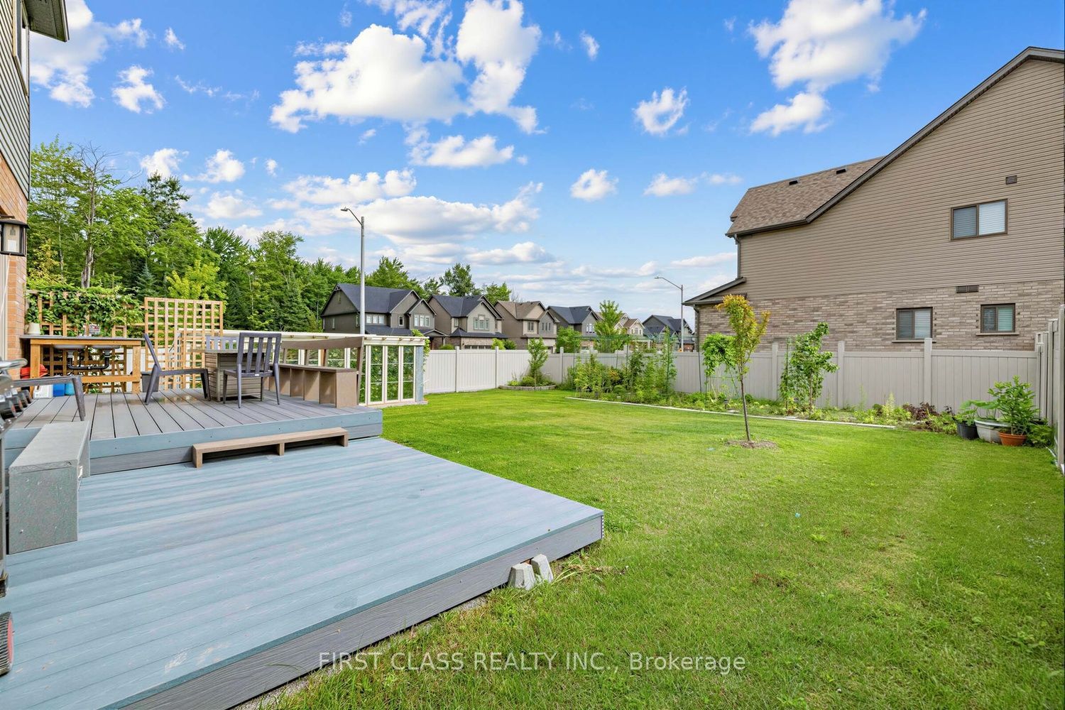 2 Pennell Drive Property Photo 29