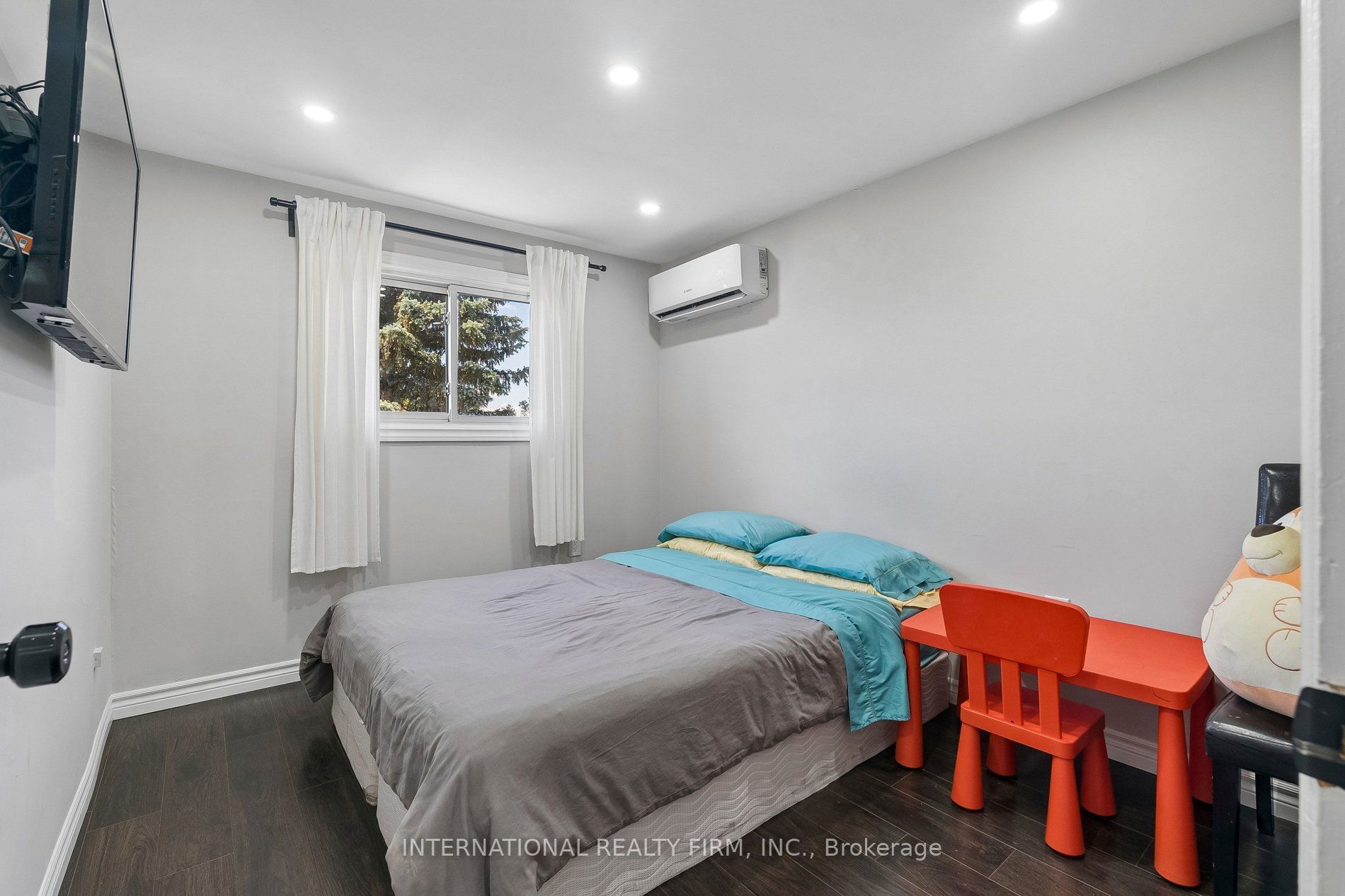 206 Hickling Trail Property Photo 25