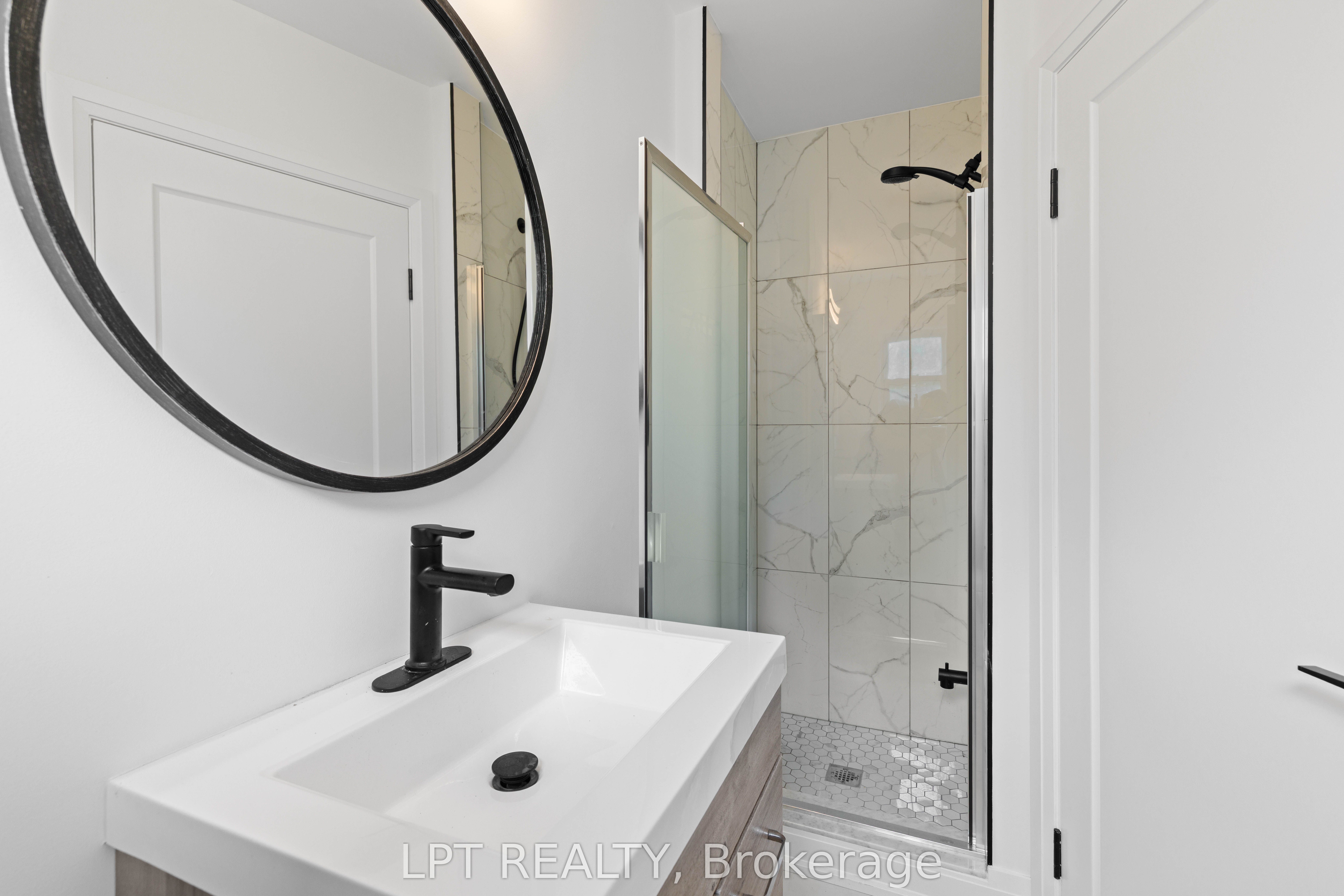 47 Moon Point Drive Property Photo 18