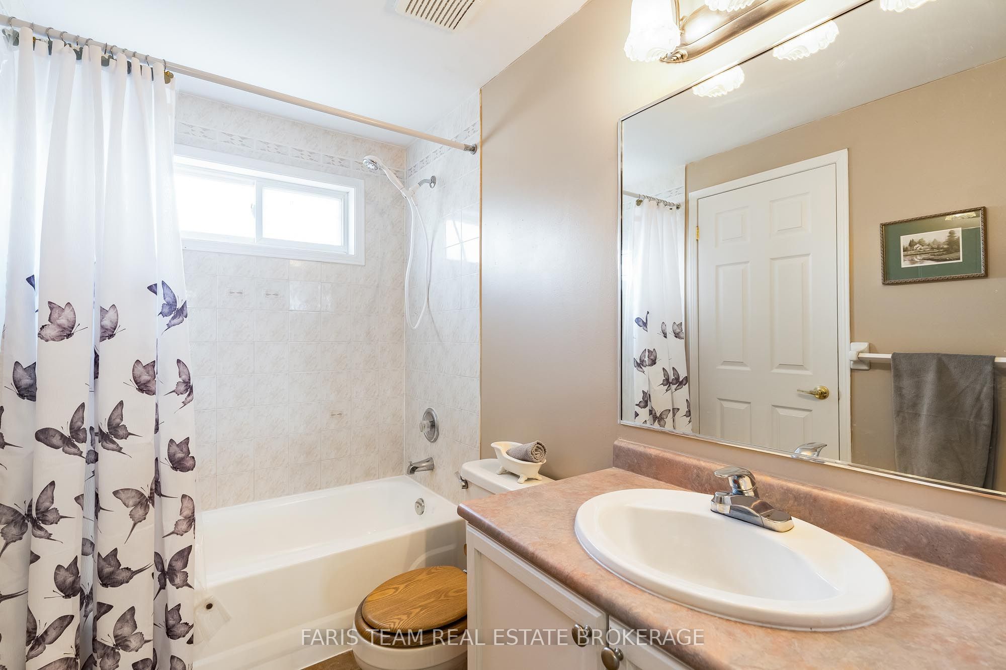 57 Wessenger Drive Property Photo 21