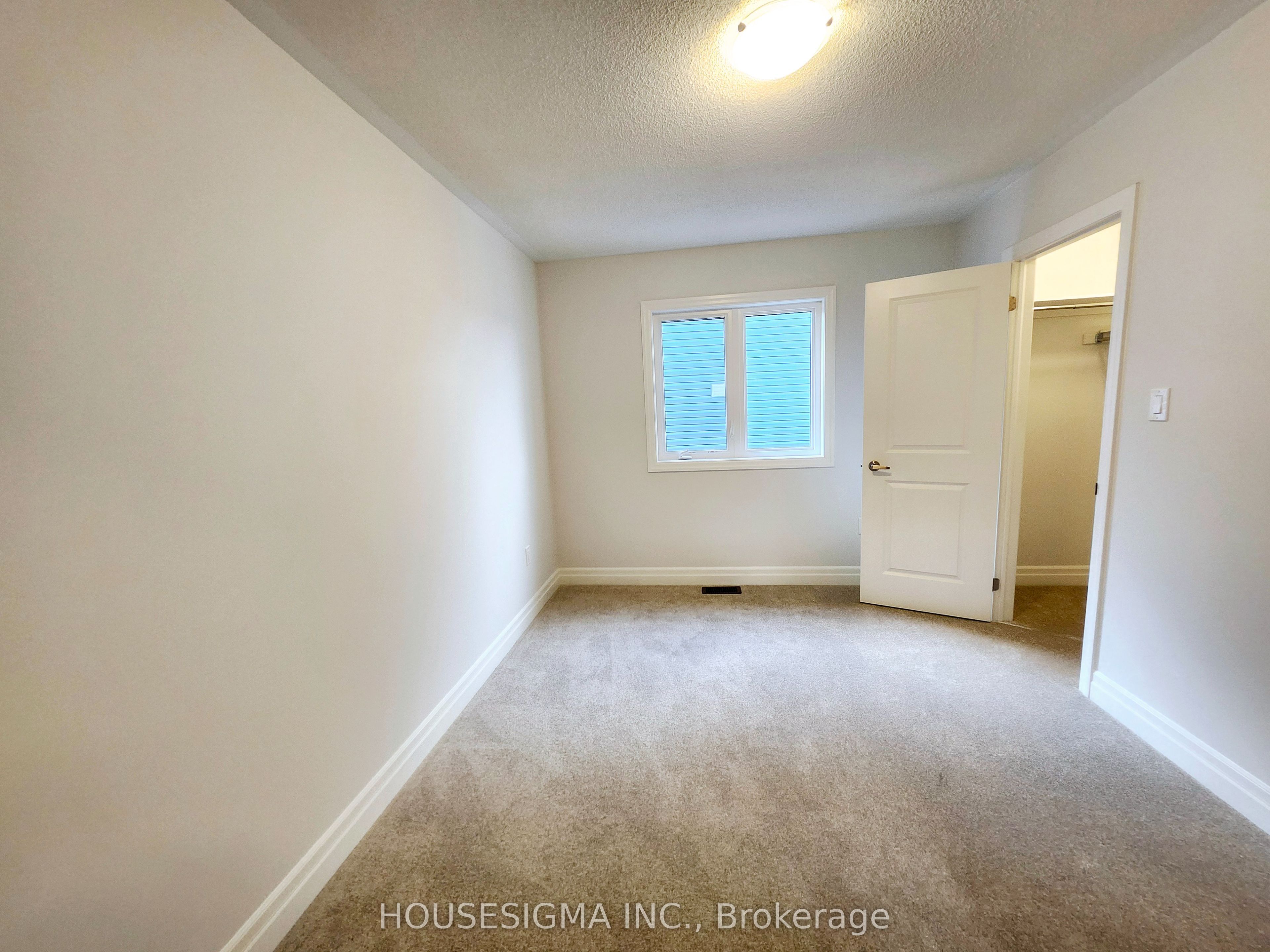 31 Rosanne Circle Property Photo 19