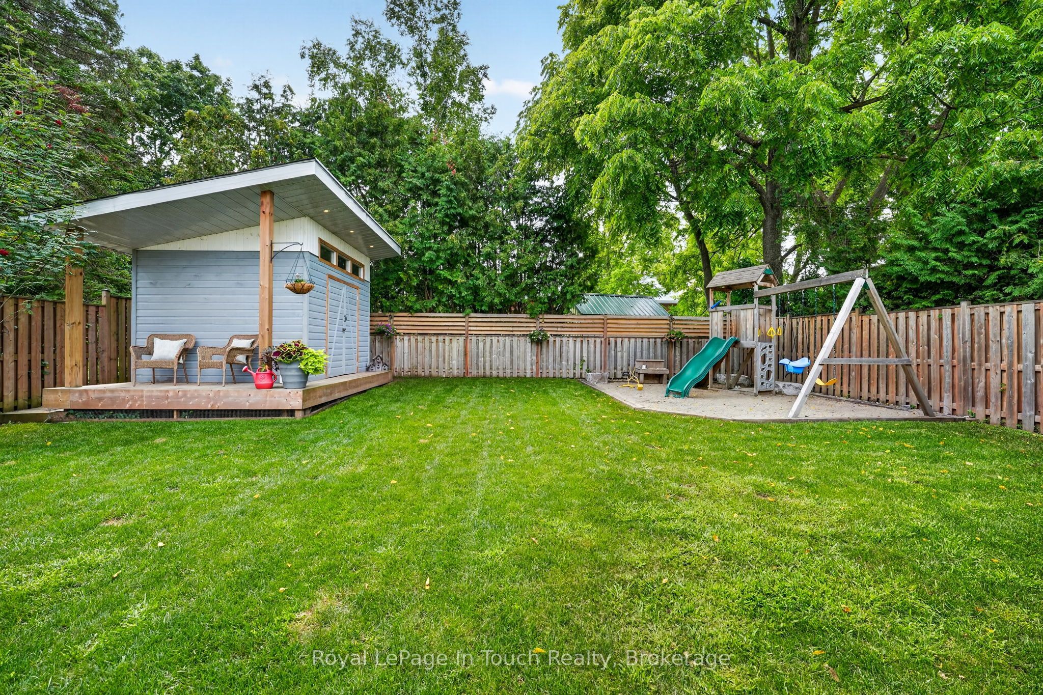 400 Russell Street Property Photo 33